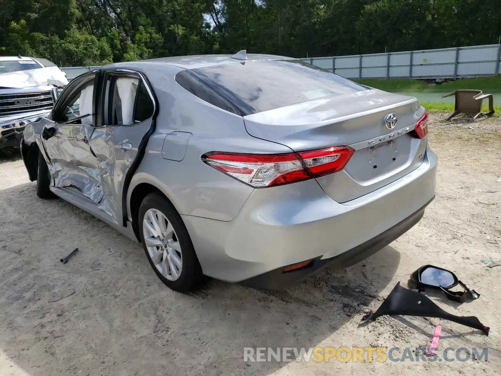 3 Photograph of a damaged car 4T1B11HK3KU771707 TOYOTA CAMRY 2019