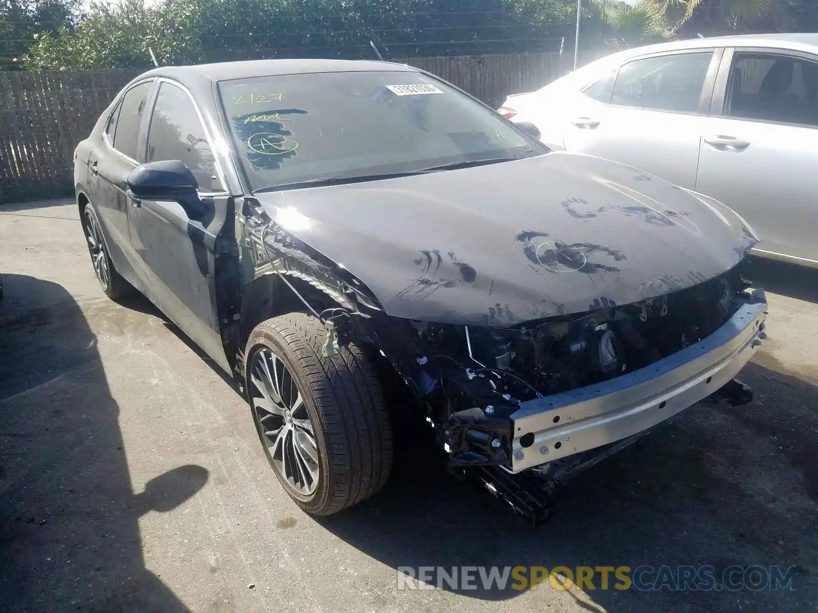 1 Photograph of a damaged car 4T1B11HK3KU772372 TOYOTA CAMRY 2019