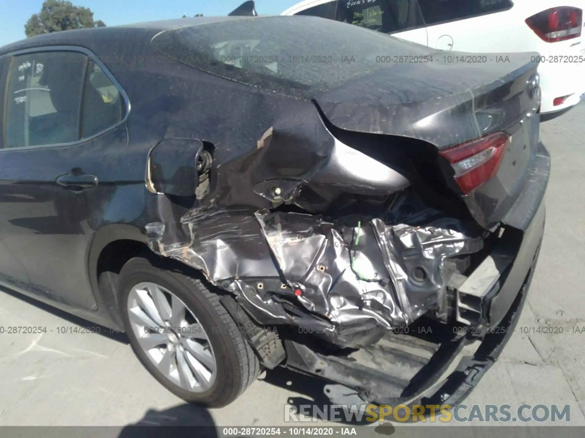 6 Photograph of a damaged car 4T1B11HK3KU772789 TOYOTA CAMRY 2019