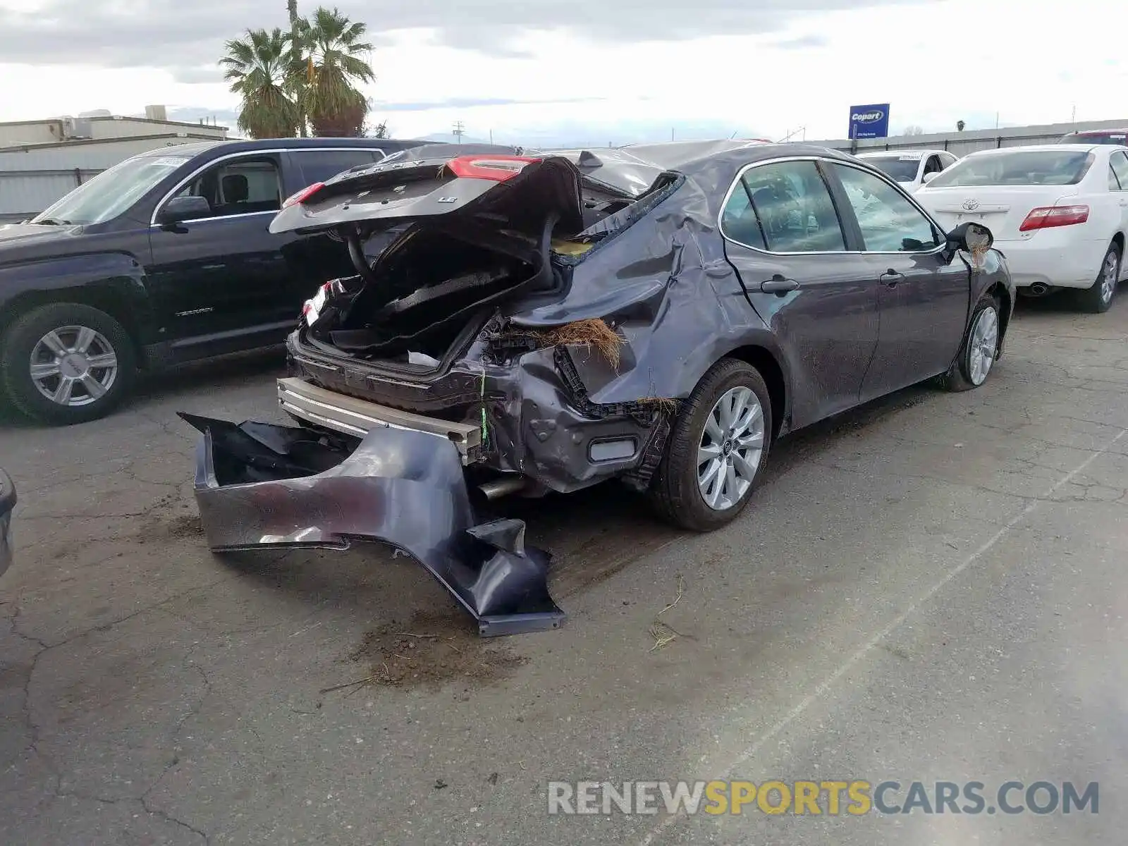 4 Photograph of a damaged car 4T1B11HK3KU773523 TOYOTA CAMRY 2019