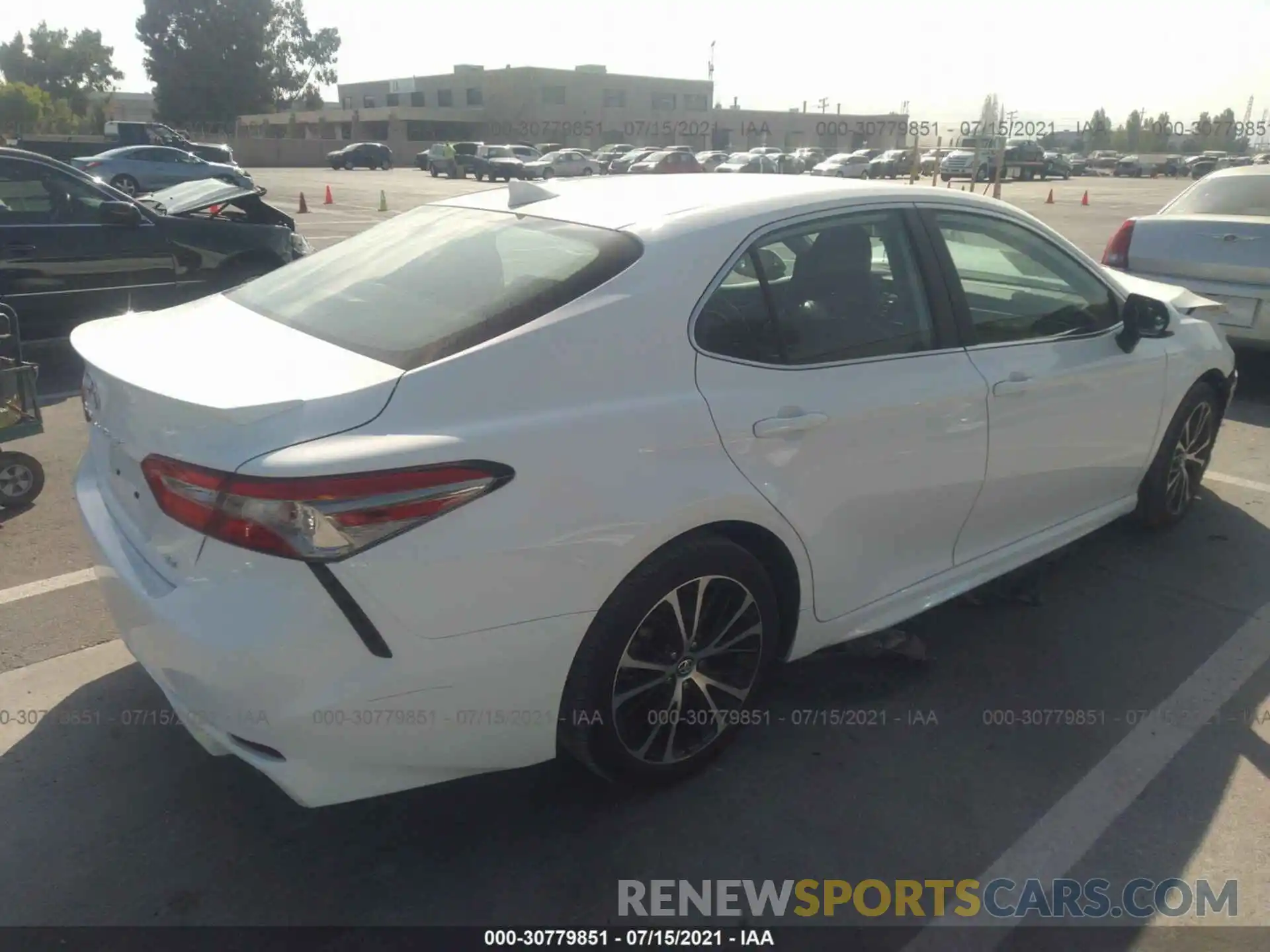 4 Photograph of a damaged car 4T1B11HK3KU773585 TOYOTA CAMRY 2019