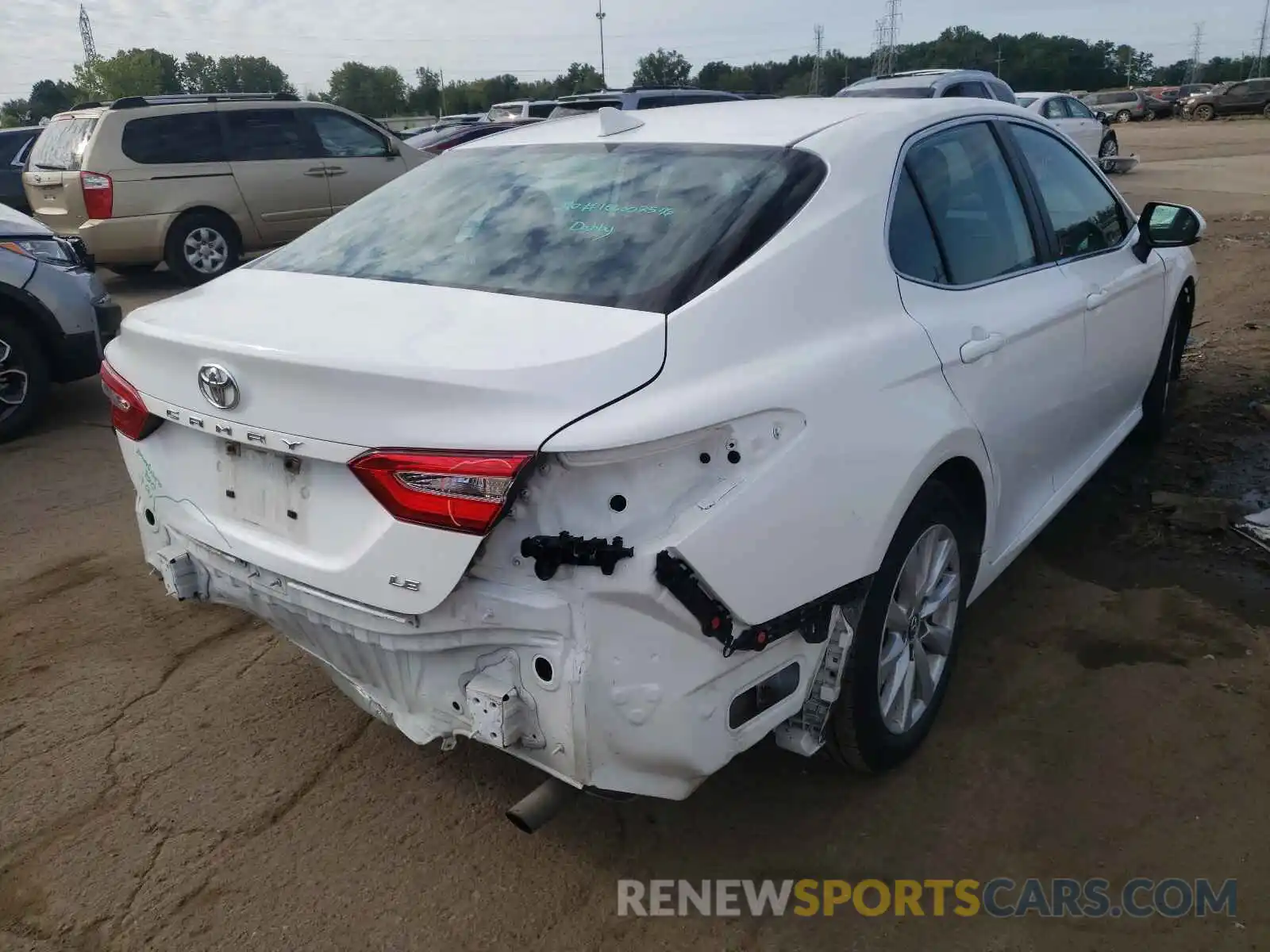 4 Photograph of a damaged car 4T1B11HK3KU773781 TOYOTA CAMRY 2019