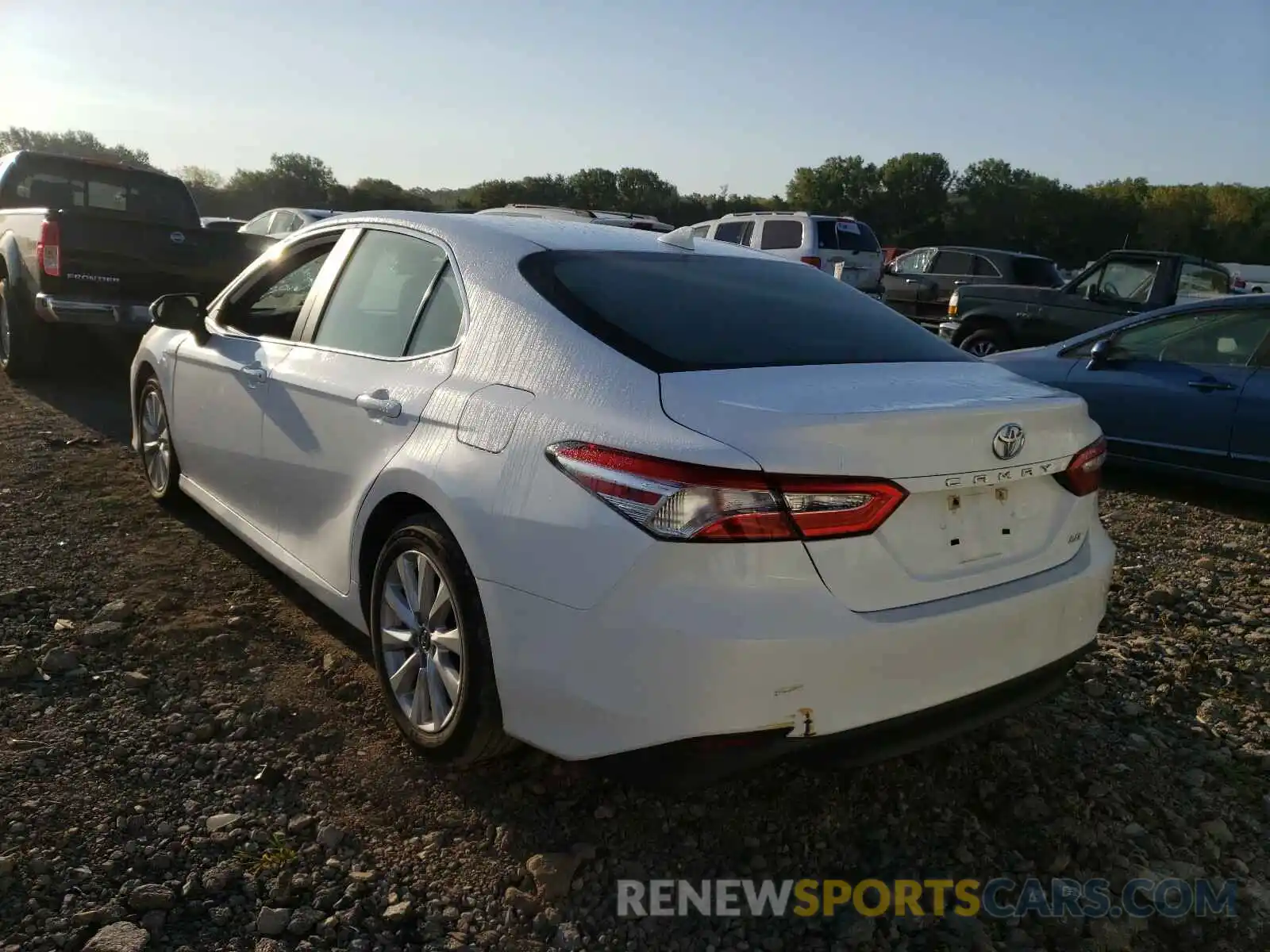 3 Photograph of a damaged car 4T1B11HK3KU773800 TOYOTA CAMRY 2019