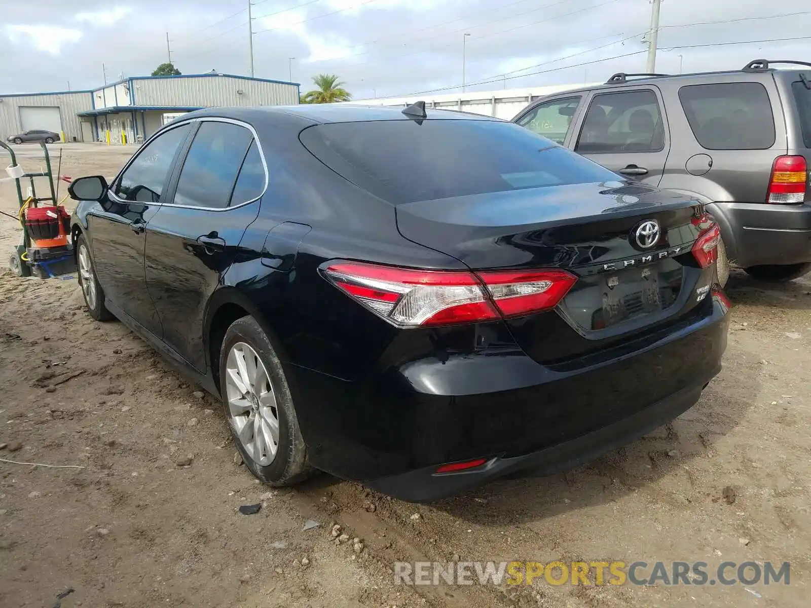 3 Photograph of a damaged car 4T1B11HK3KU774820 TOYOTA CAMRY 2019