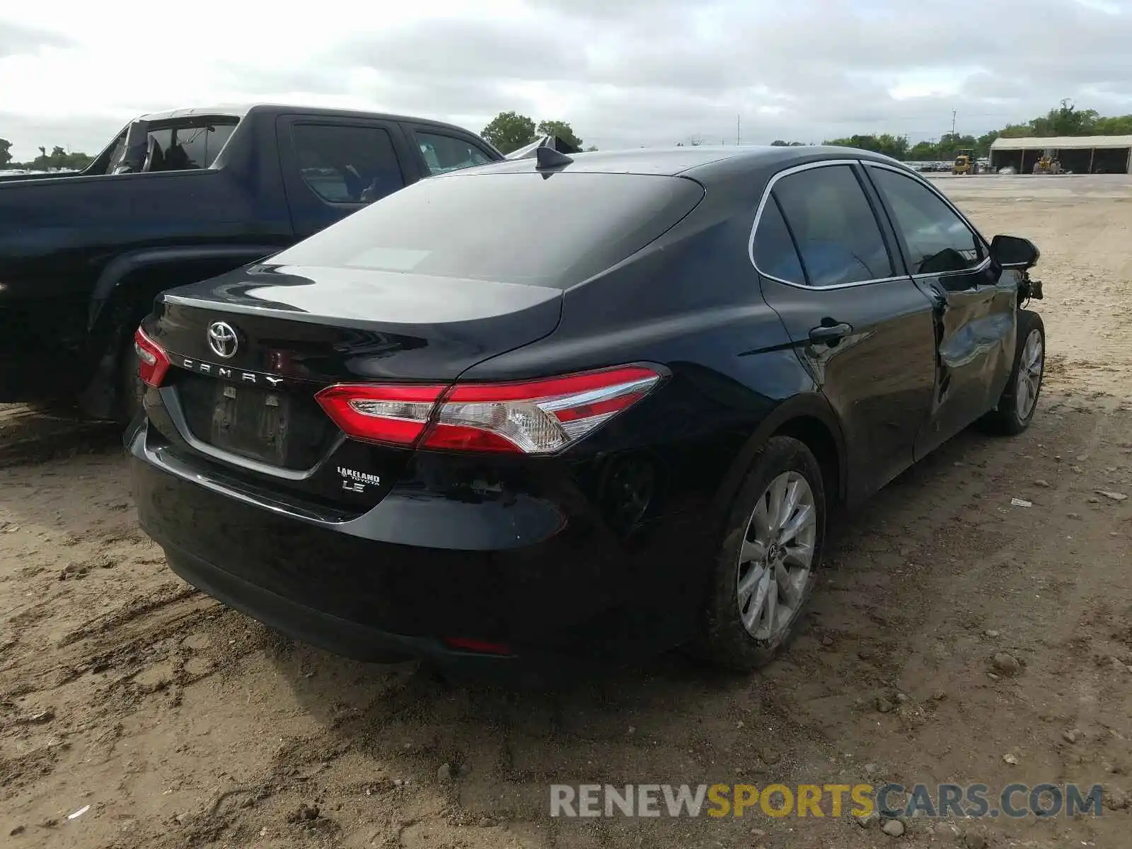 4 Photograph of a damaged car 4T1B11HK3KU774820 TOYOTA CAMRY 2019