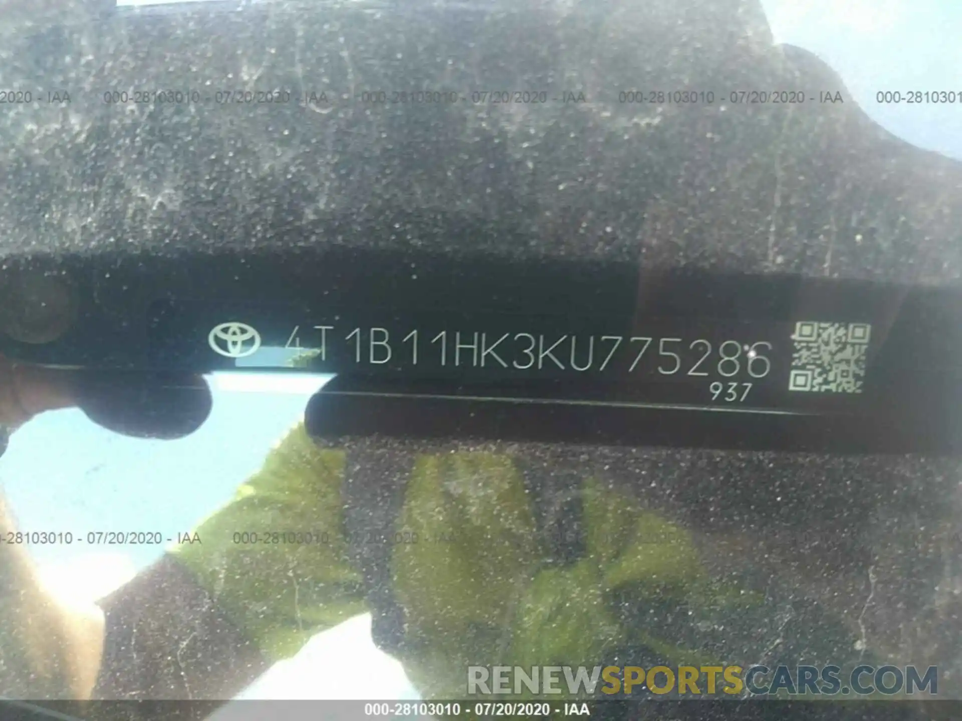 9 Photograph of a damaged car 4T1B11HK3KU775286 TOYOTA CAMRY 2019