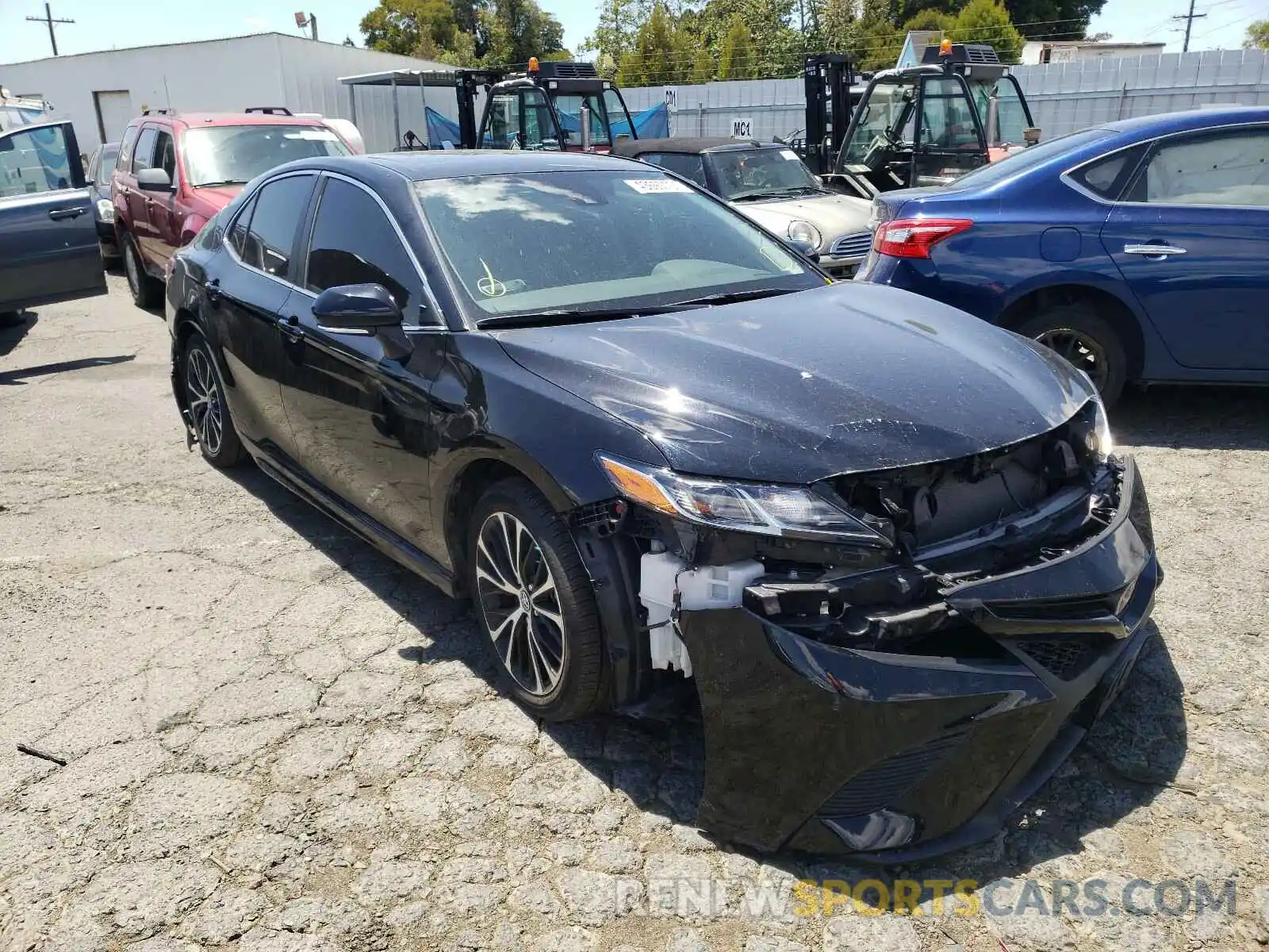 1 Photograph of a damaged car 4T1B11HK3KU778771 TOYOTA CAMRY 2019