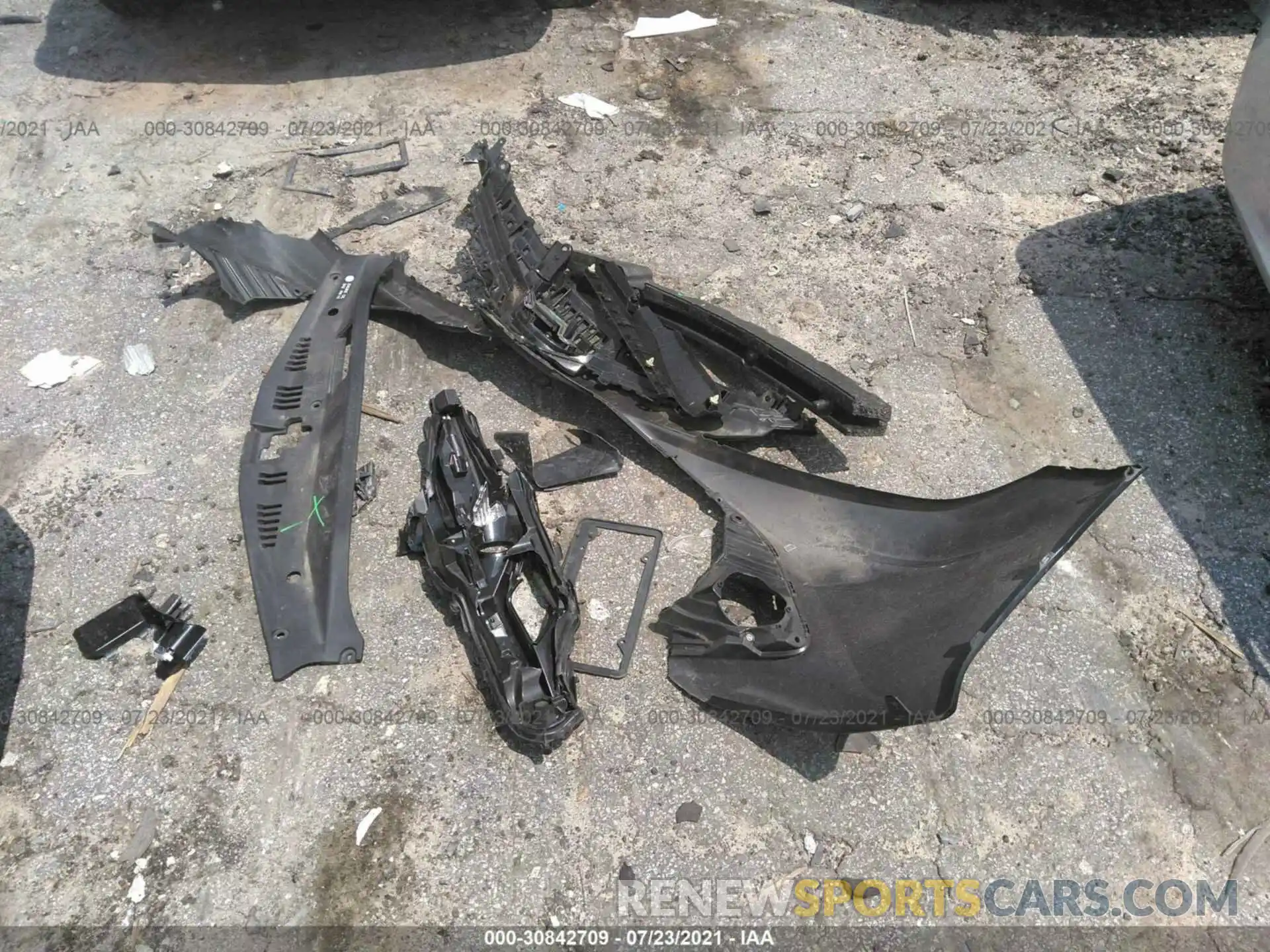 12 Photograph of a damaged car 4T1B11HK3KU778902 TOYOTA CAMRY 2019