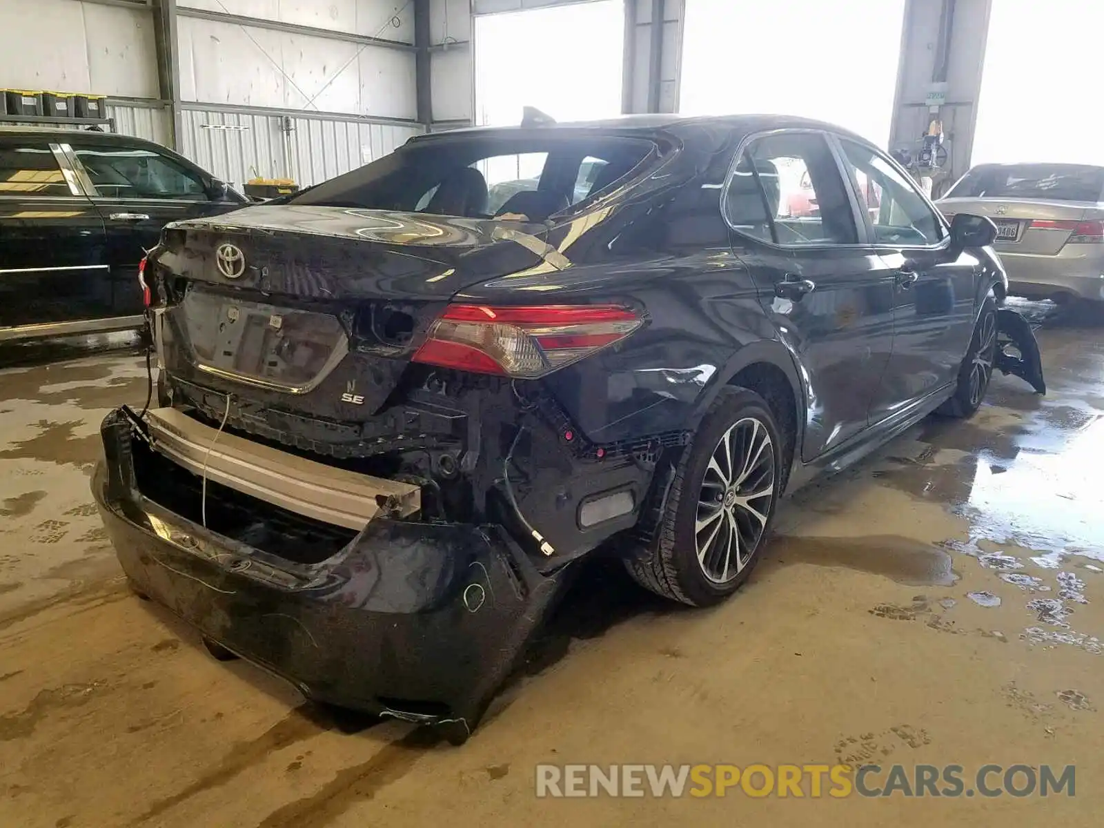 4 Photograph of a damaged car 4T1B11HK3KU779533 TOYOTA CAMRY 2019