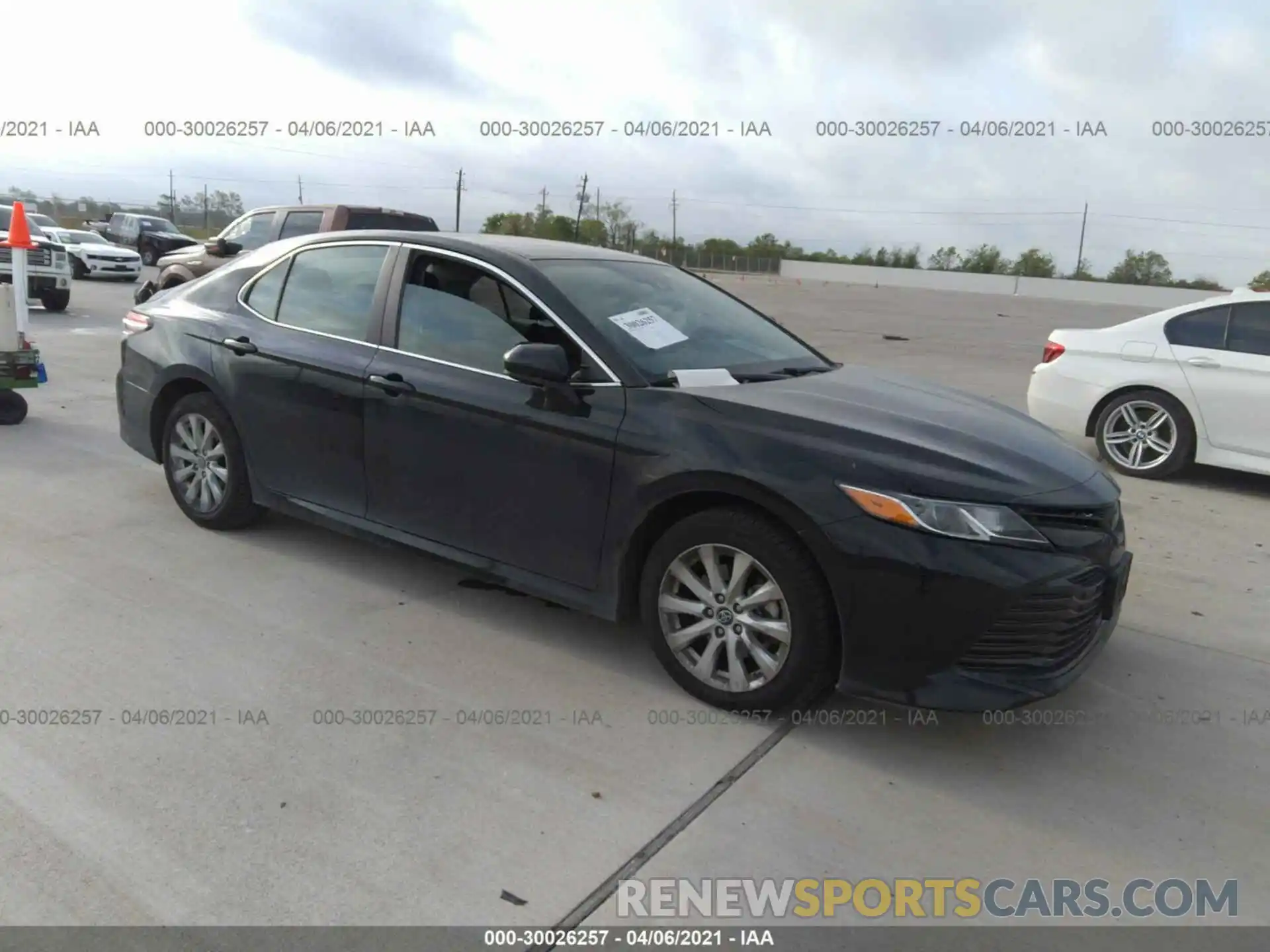 1 Photograph of a damaged car 4T1B11HK3KU780245 TOYOTA CAMRY 2019