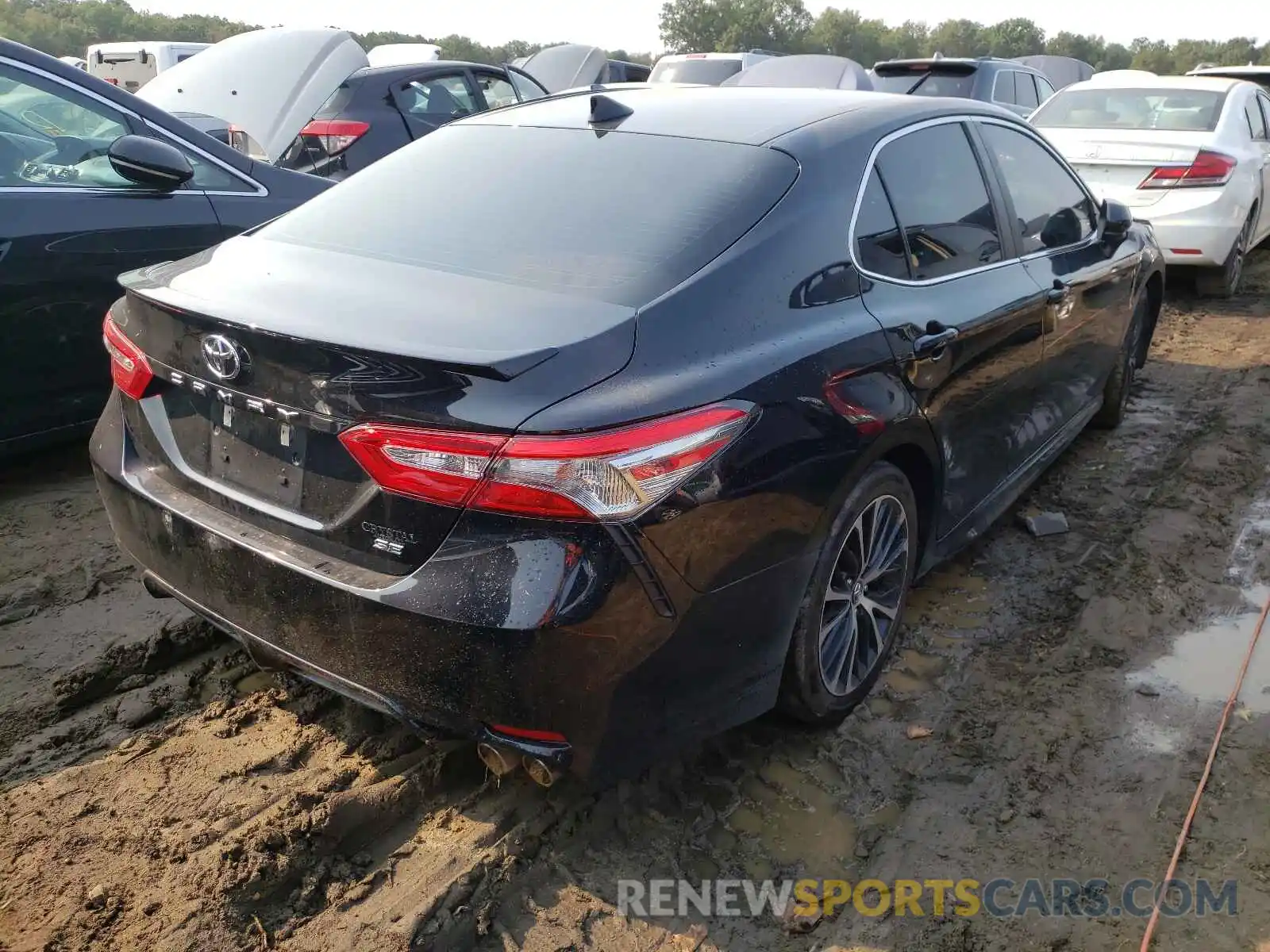 4 Photograph of a damaged car 4T1B11HK3KU780410 TOYOTA CAMRY 2019