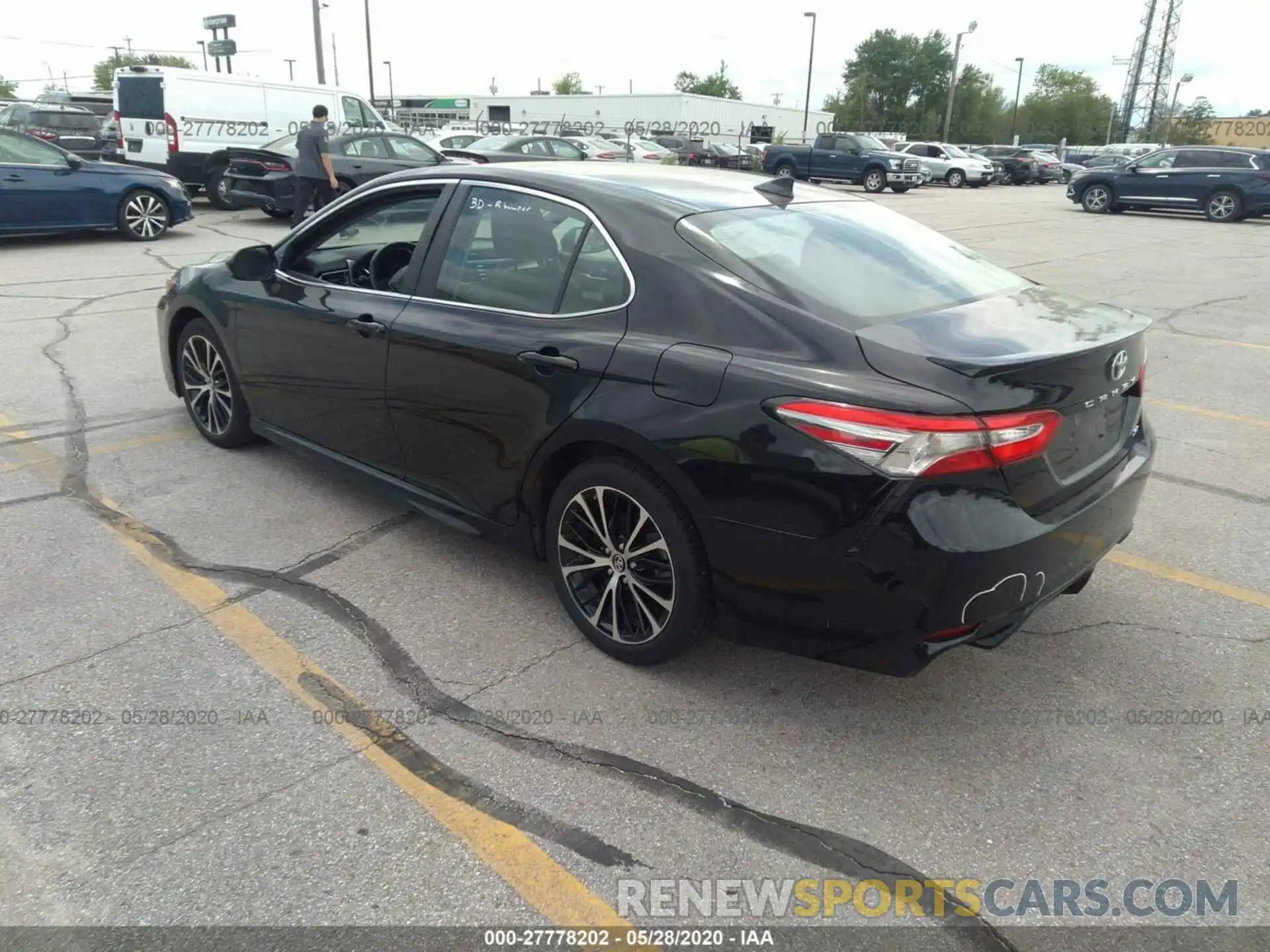 3 Photograph of a damaged car 4T1B11HK3KU780567 TOYOTA CAMRY 2019