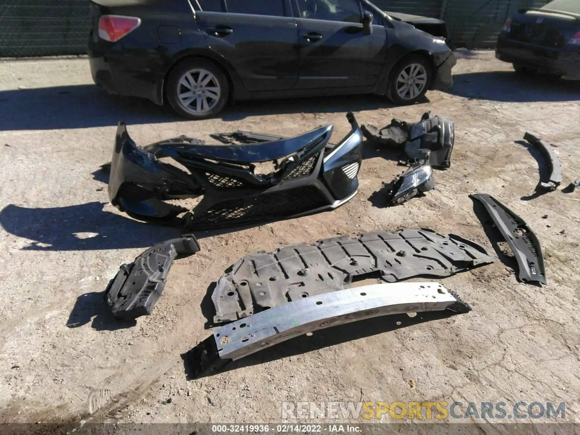 12 Photograph of a damaged car 4T1B11HK3KU780715 TOYOTA CAMRY 2019