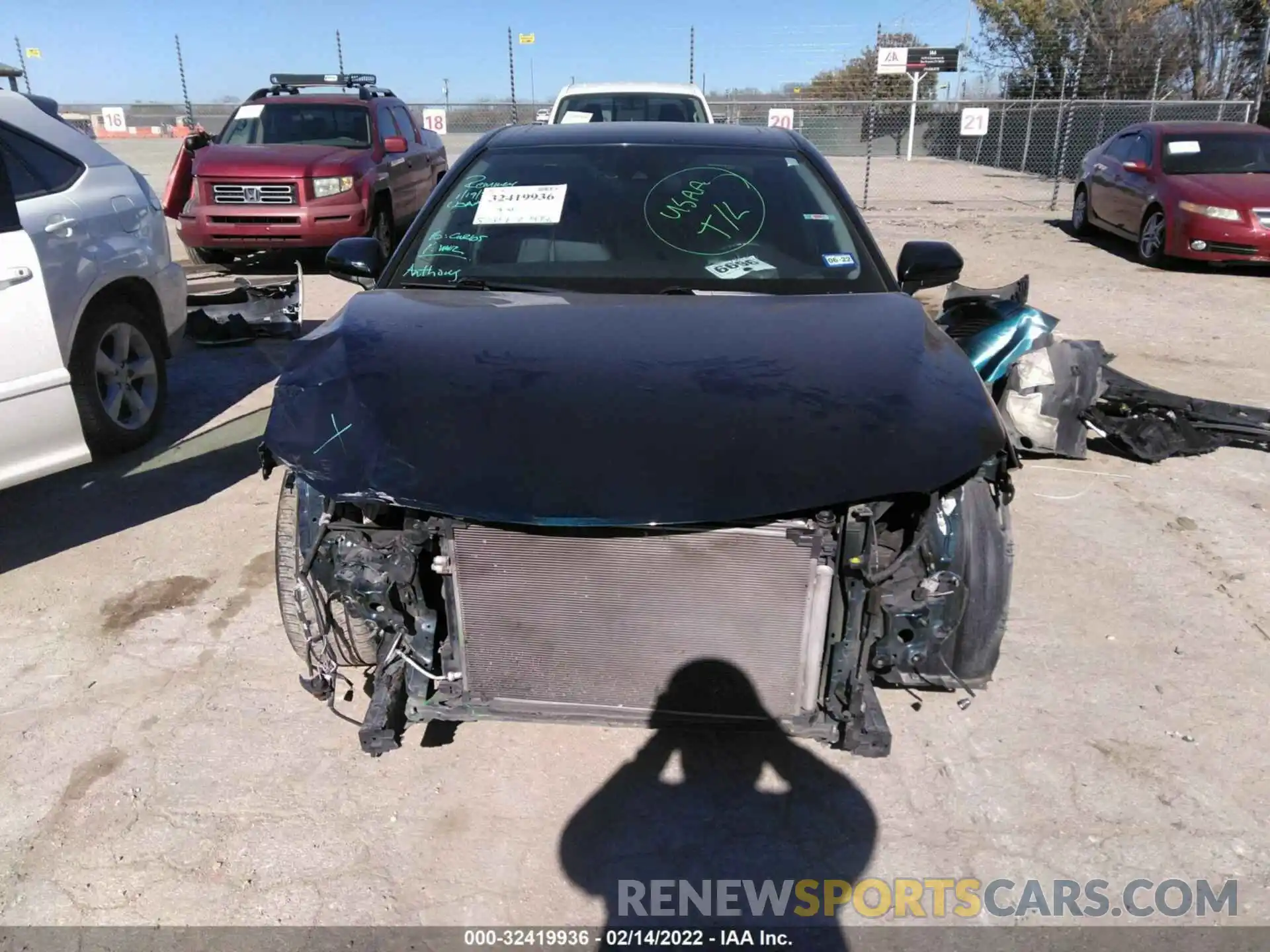 6 Photograph of a damaged car 4T1B11HK3KU780715 TOYOTA CAMRY 2019