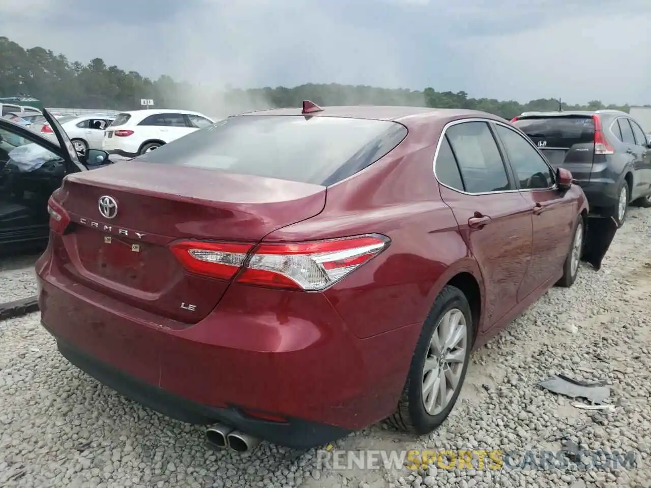 4 Фотография поврежденного автомобиля 4T1B11HK3KU780925 TOYOTA CAMRY 2019