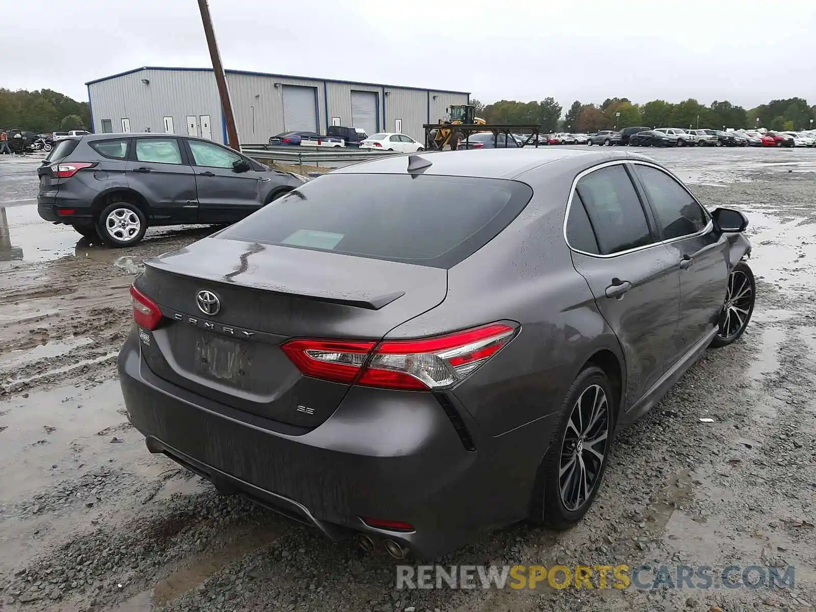 4 Photograph of a damaged car 4T1B11HK3KU781962 TOYOTA CAMRY 2019