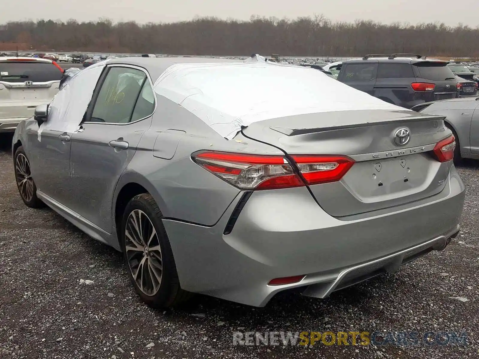 3 Photograph of a damaged car 4T1B11HK3KU782187 TOYOTA CAMRY 2019