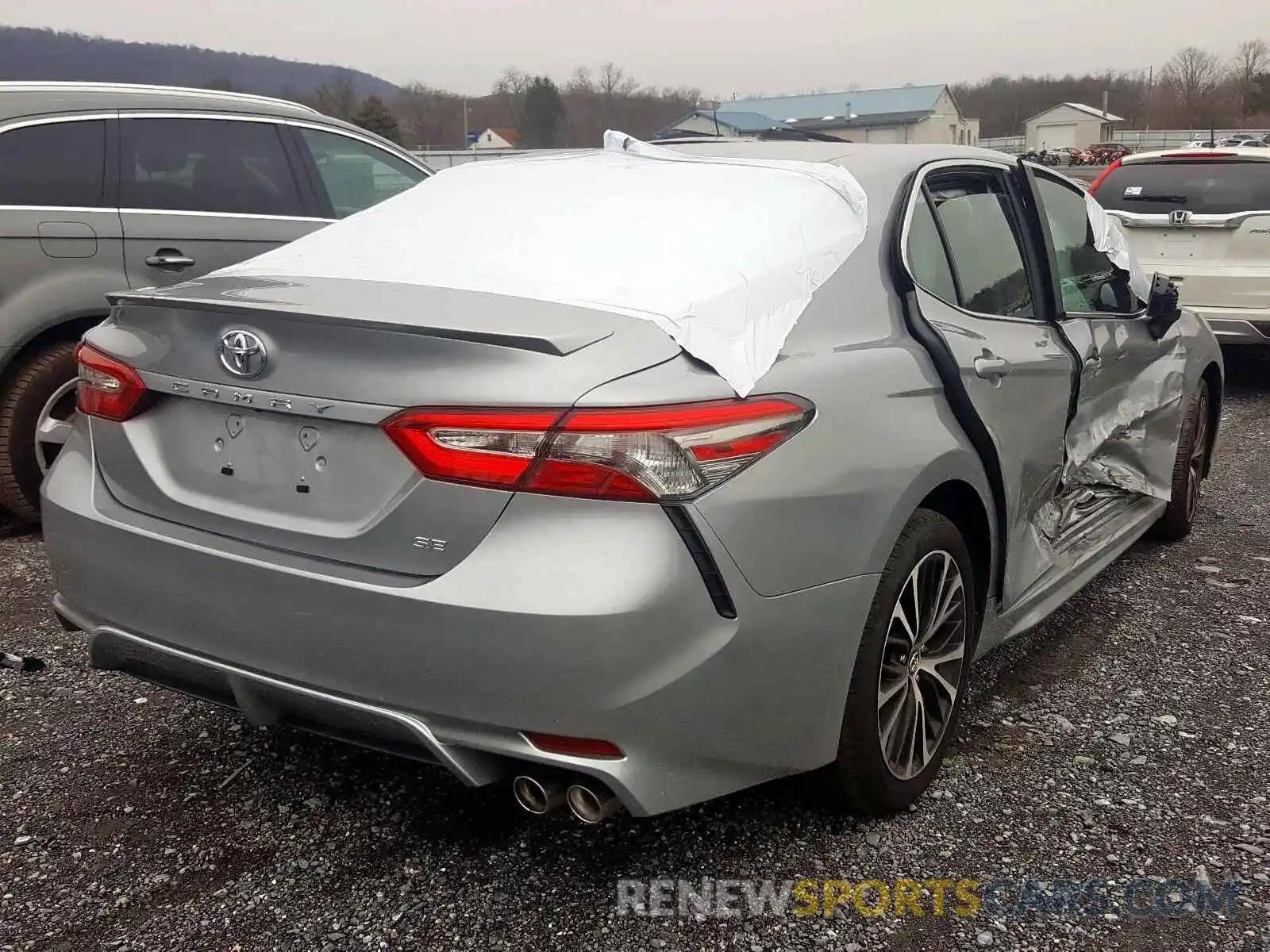 4 Photograph of a damaged car 4T1B11HK3KU782187 TOYOTA CAMRY 2019