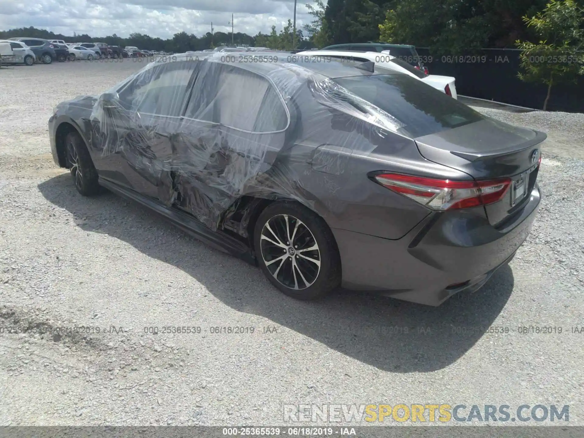 3 Photograph of a damaged car 4T1B11HK3KU782920 TOYOTA CAMRY 2019