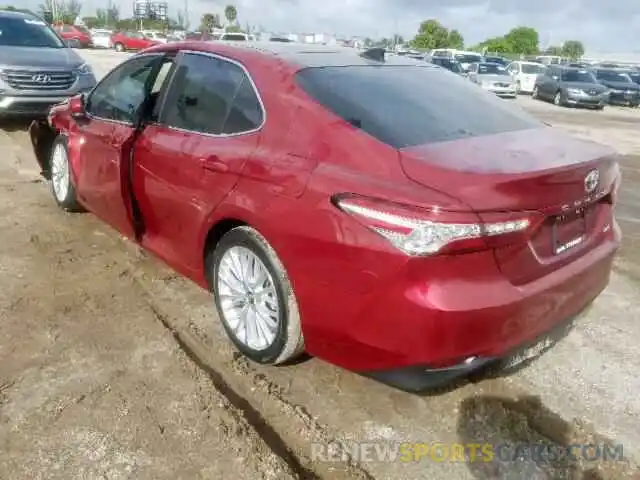 3 Photograph of a damaged car 4T1B11HK3KU783906 TOYOTA CAMRY 2019