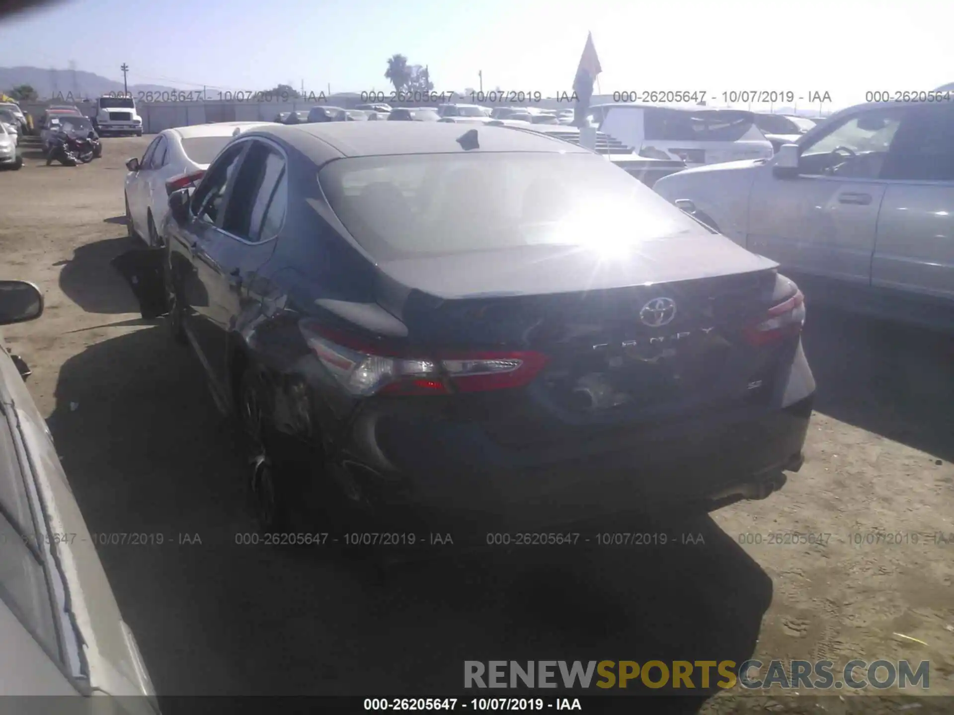 3 Photograph of a damaged car 4T1B11HK3KU786188 TOYOTA CAMRY 2019