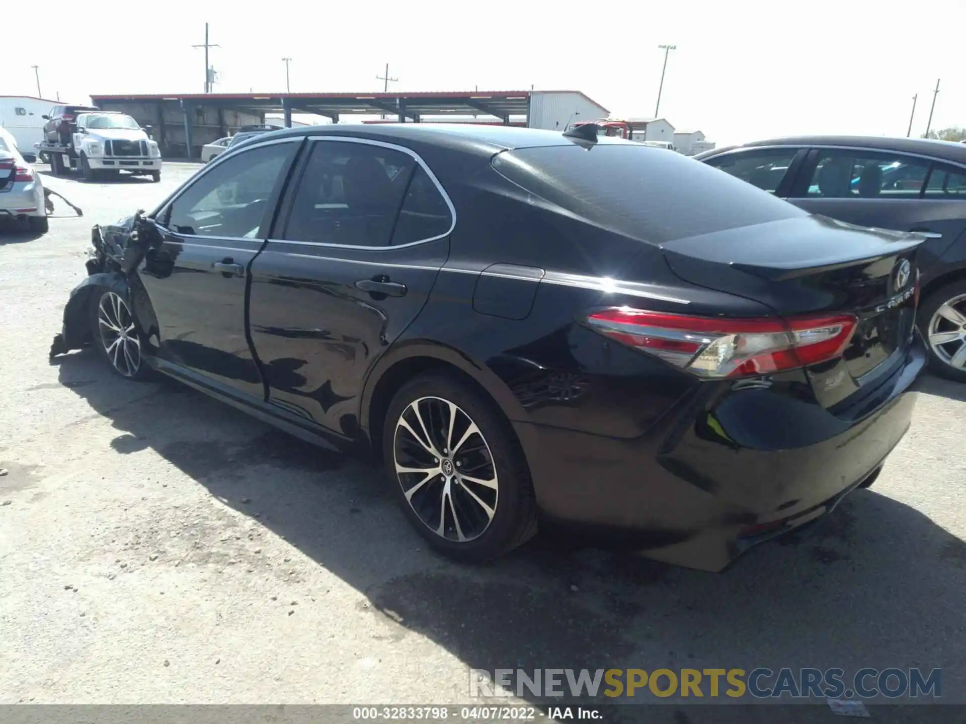 3 Photograph of a damaged car 4T1B11HK3KU786367 TOYOTA CAMRY 2019