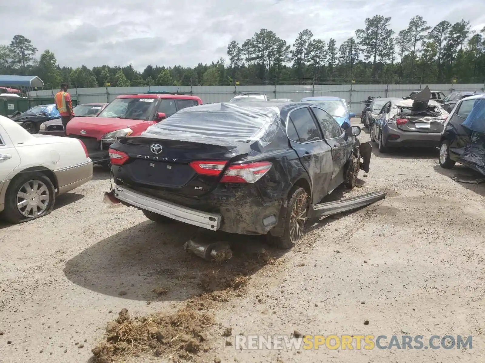 4 Photograph of a damaged car 4T1B11HK3KU787311 TOYOTA CAMRY 2019