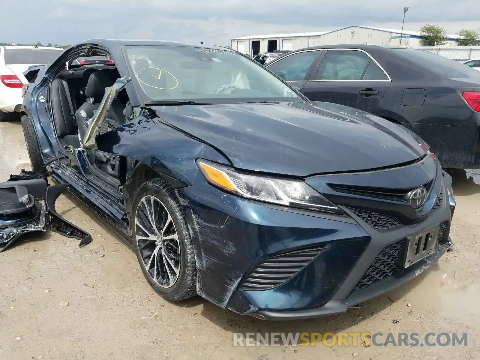 1 Photograph of a damaged car 4T1B11HK3KU787616 TOYOTA CAMRY 2019