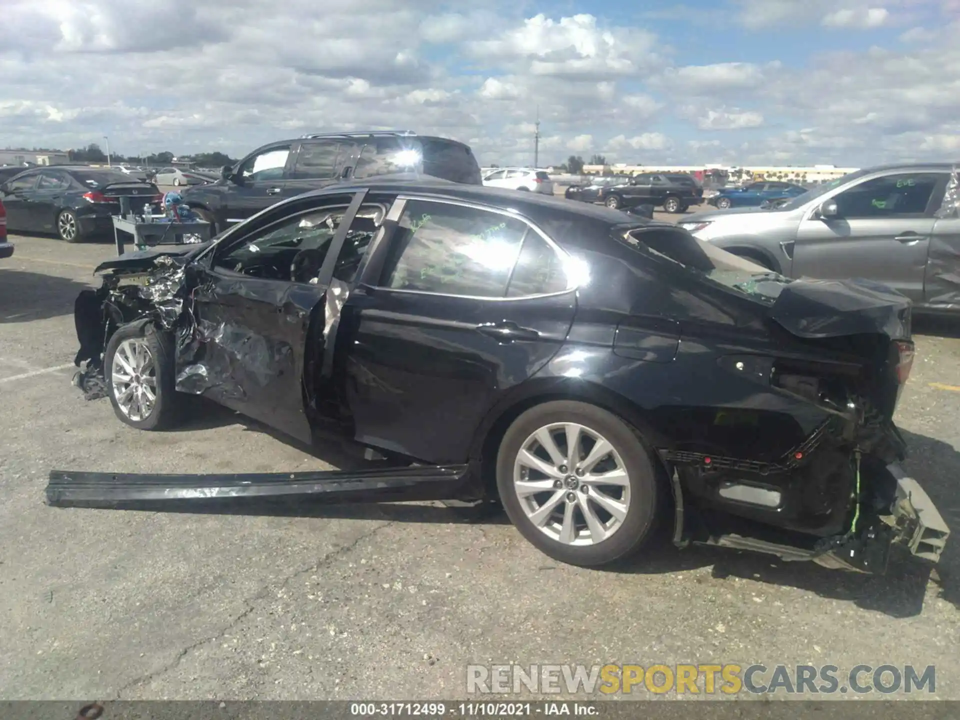 3 Photograph of a damaged car 4T1B11HK3KU788104 TOYOTA CAMRY 2019