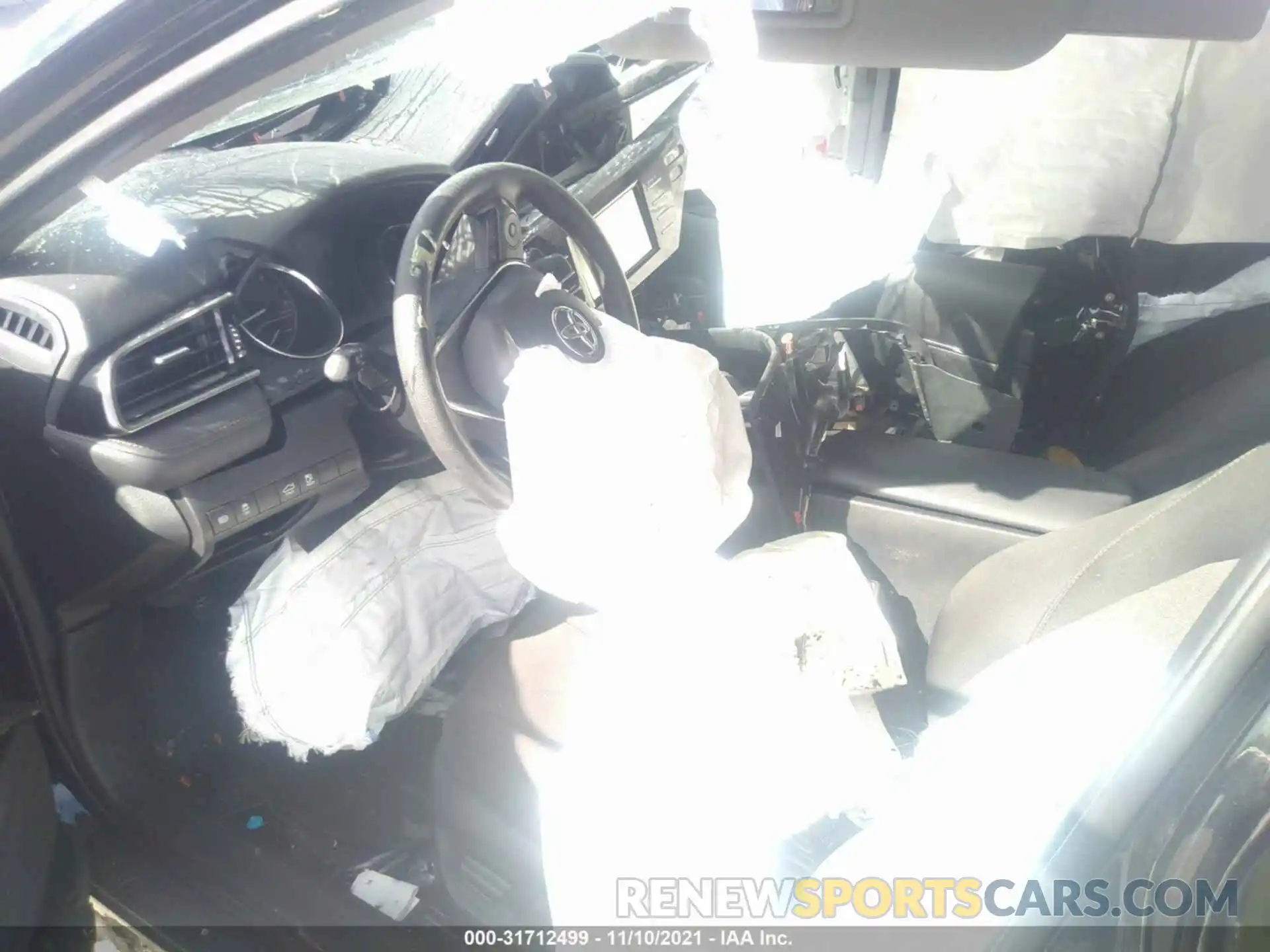 5 Photograph of a damaged car 4T1B11HK3KU788104 TOYOTA CAMRY 2019