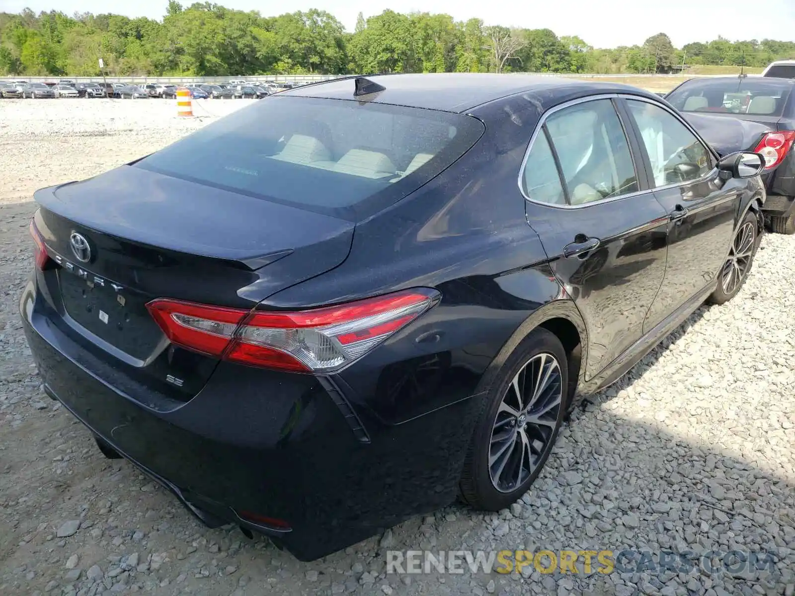 4 Photograph of a damaged car 4T1B11HK3KU788619 TOYOTA CAMRY 2019