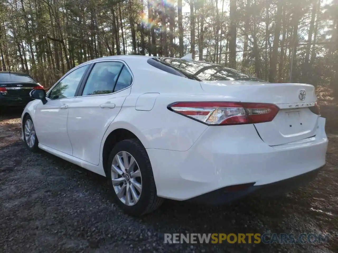 3 Photograph of a damaged car 4T1B11HK3KU792475 TOYOTA CAMRY 2019