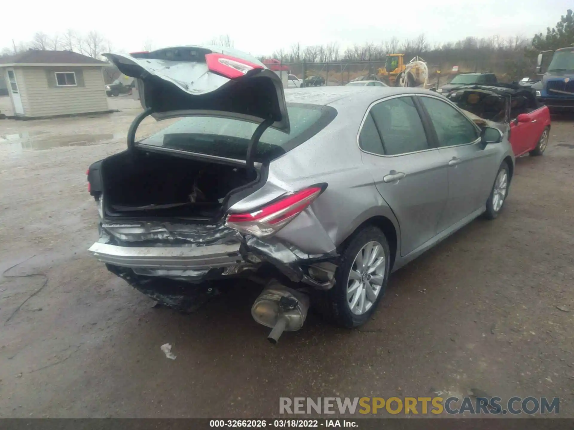 4 Photograph of a damaged car 4T1B11HK3KU792556 TOYOTA CAMRY 2019