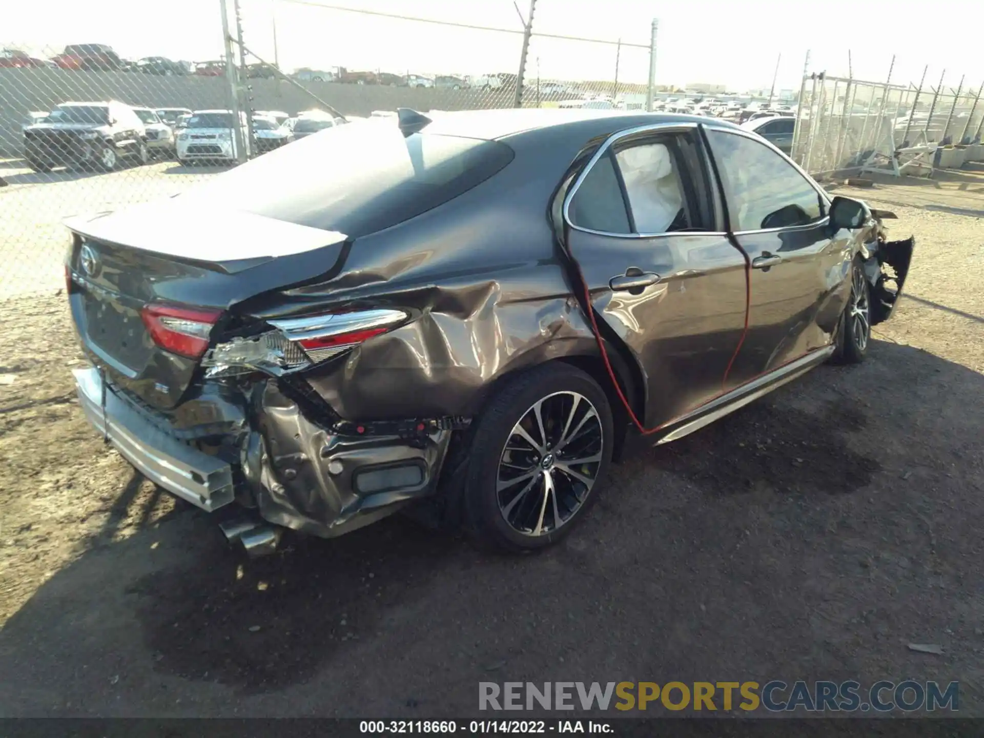 4 Photograph of a damaged car 4T1B11HK3KU792993 TOYOTA CAMRY 2019