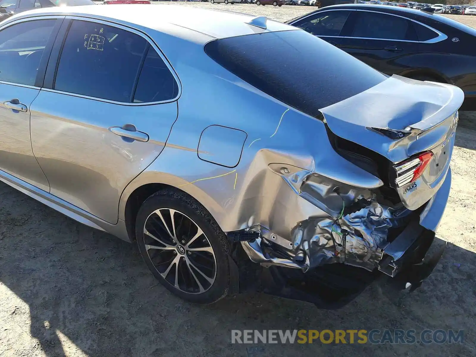 9 Photograph of a damaged car 4T1B11HK3KU795277 TOYOTA CAMRY 2019