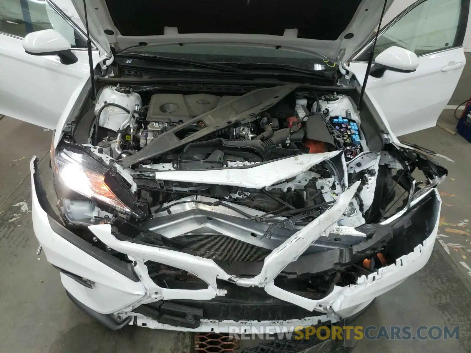 7 Photograph of a damaged car 4T1B11HK3KU799068 TOYOTA CAMRY 2019