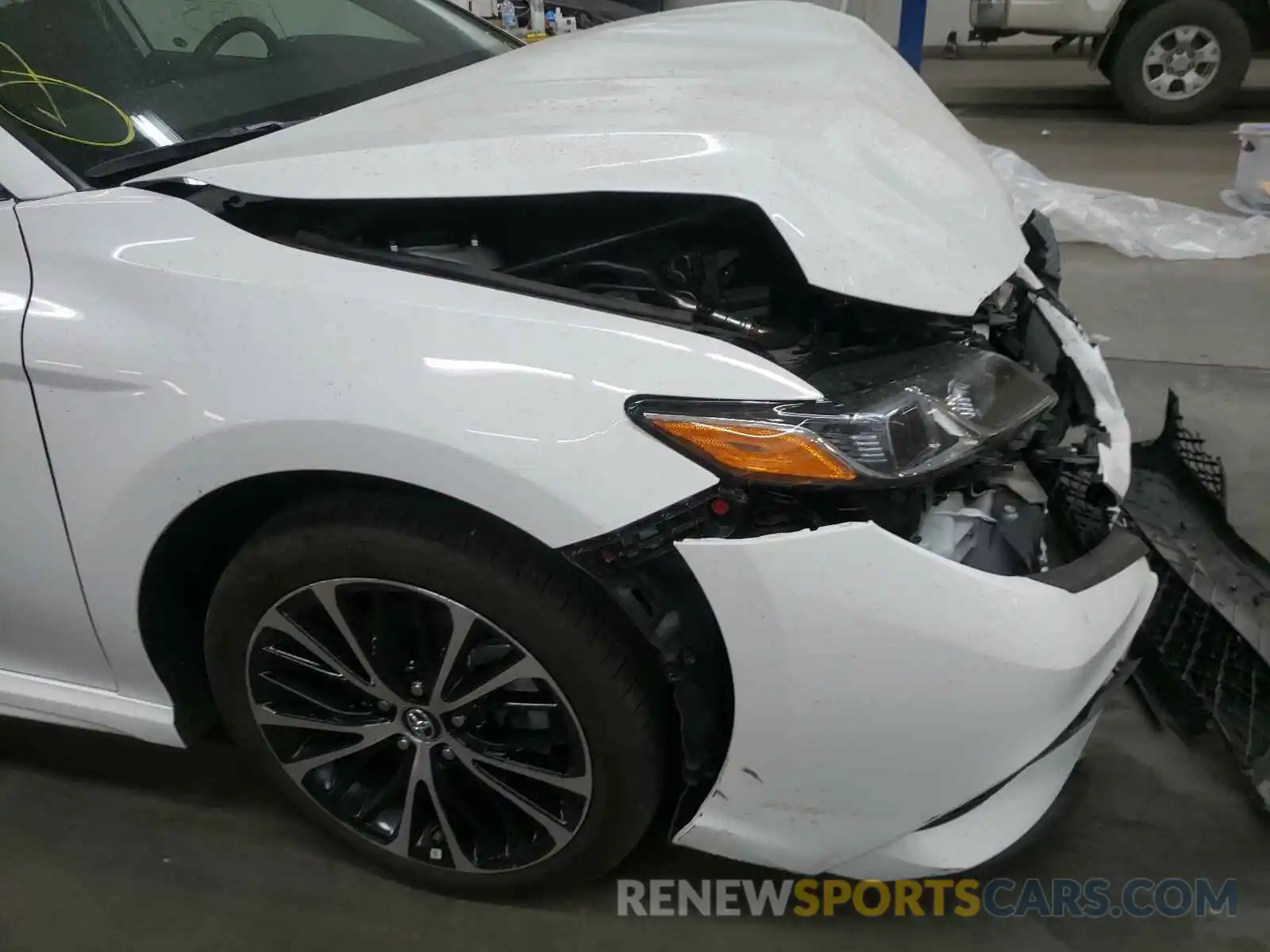 9 Photograph of a damaged car 4T1B11HK3KU799068 TOYOTA CAMRY 2019