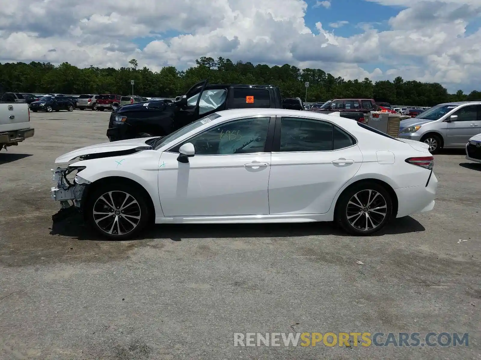 9 Photograph of a damaged car 4T1B11HK3KU800784 TOYOTA CAMRY 2019