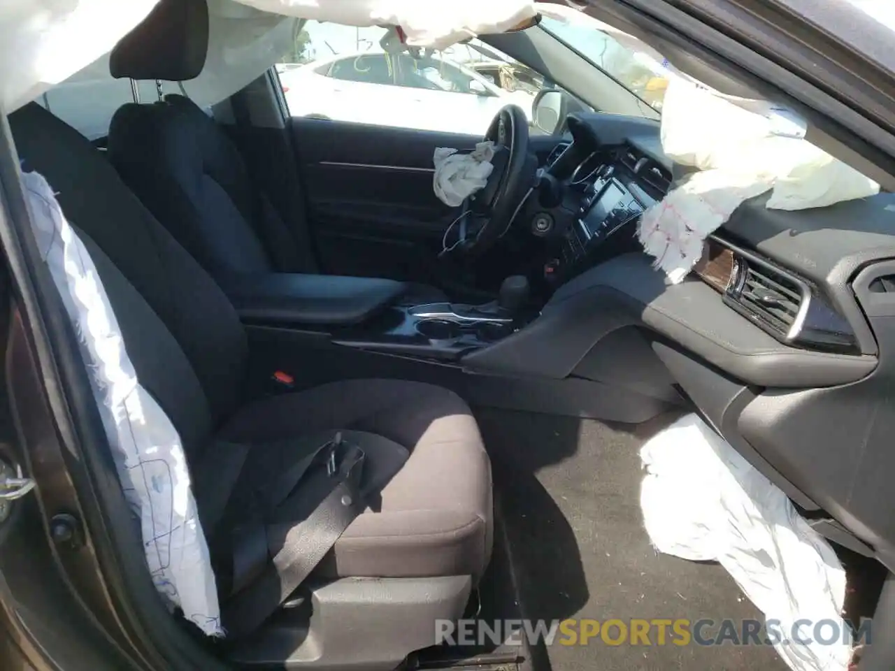 5 Photograph of a damaged car 4T1B11HK3KU801207 TOYOTA CAMRY 2019