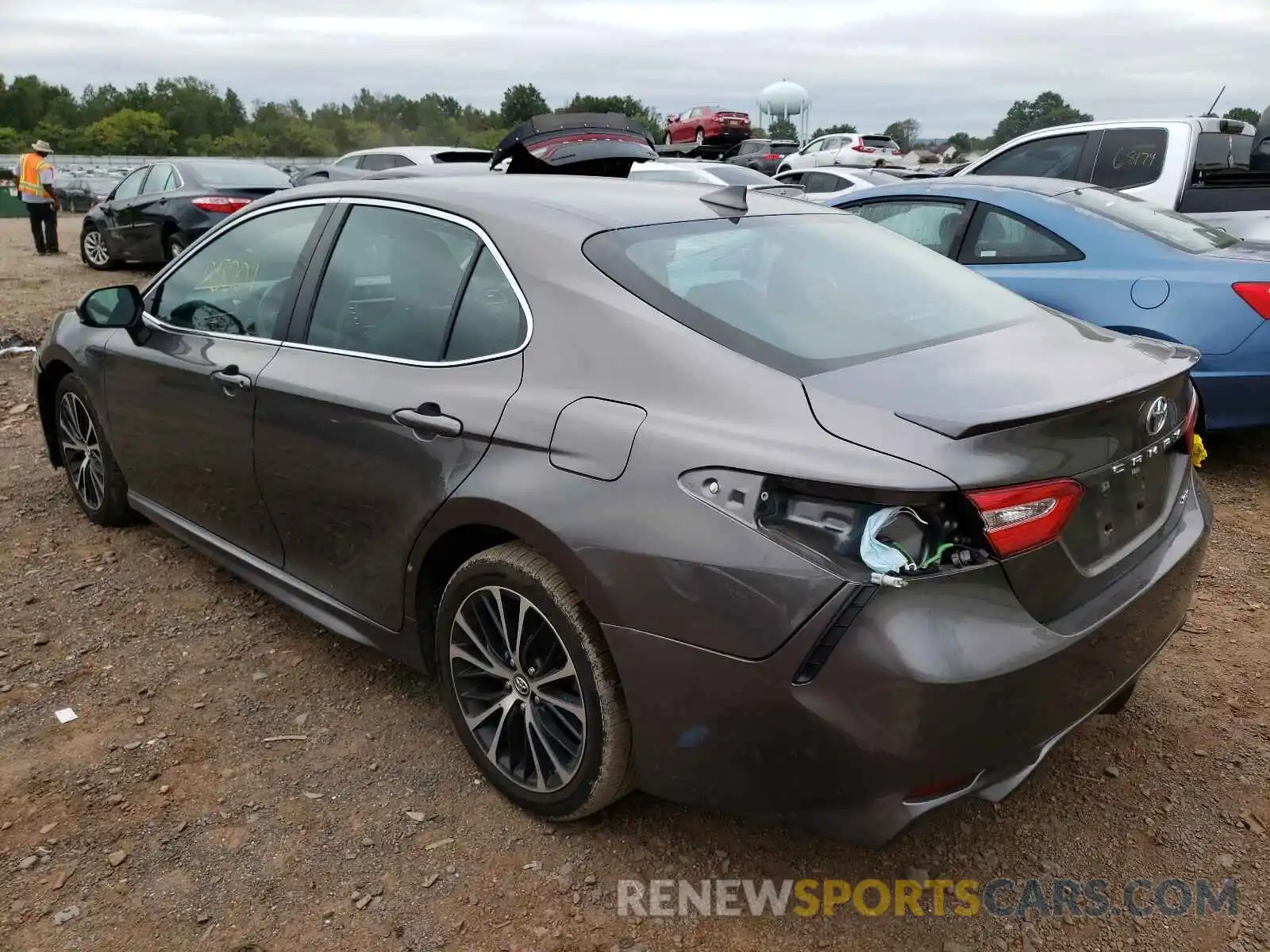 3 Photograph of a damaged car 4T1B11HK3KU801272 TOYOTA CAMRY 2019