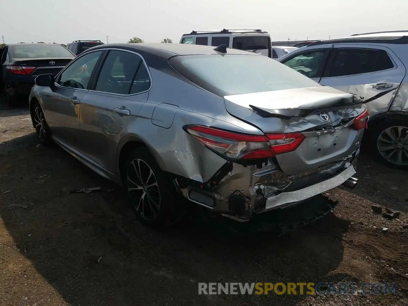 3 Photograph of a damaged car 4T1B11HK3KU802521 TOYOTA CAMRY 2019