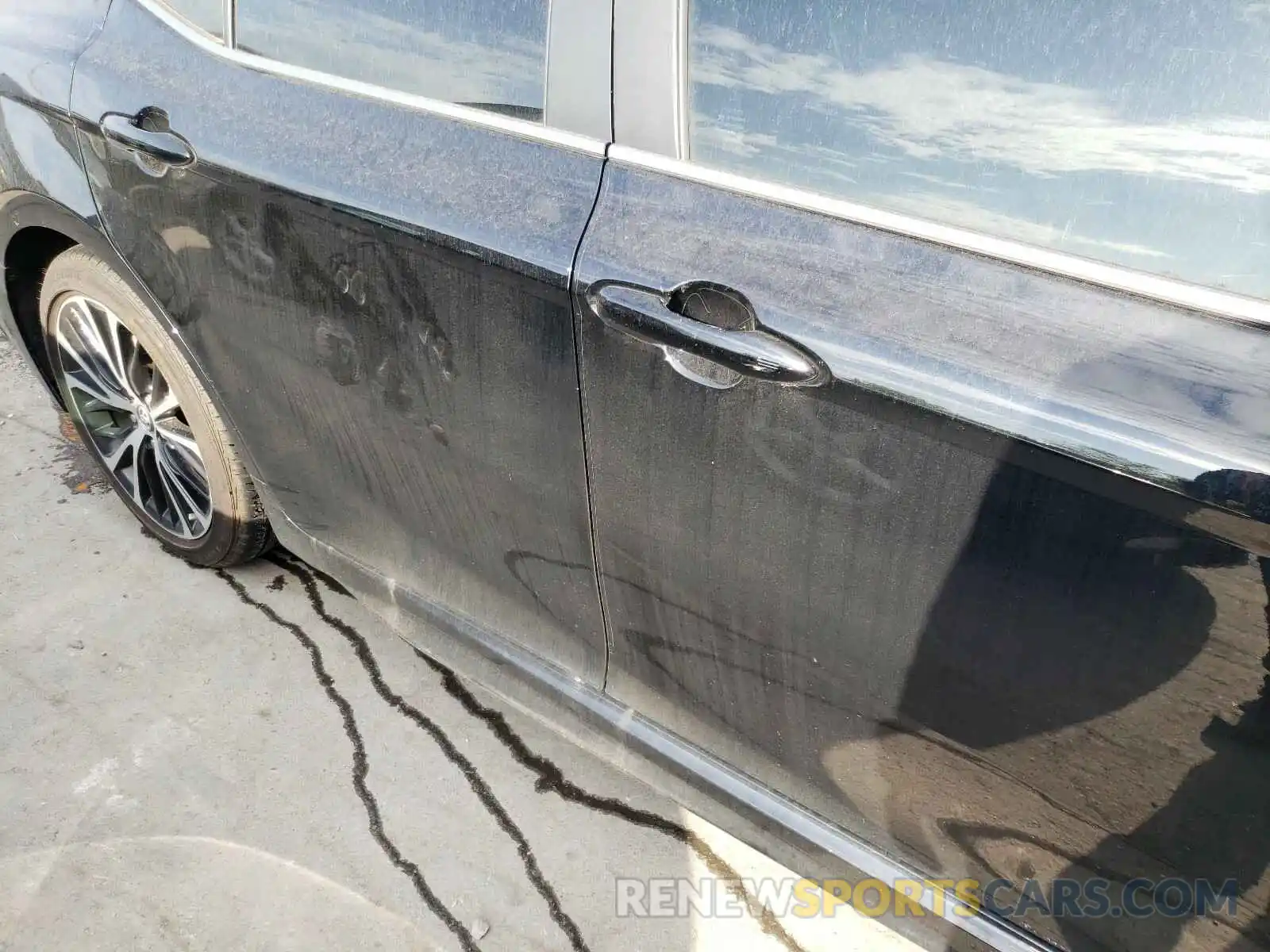 9 Photograph of a damaged car 4T1B11HK3KU802535 TOYOTA CAMRY 2019