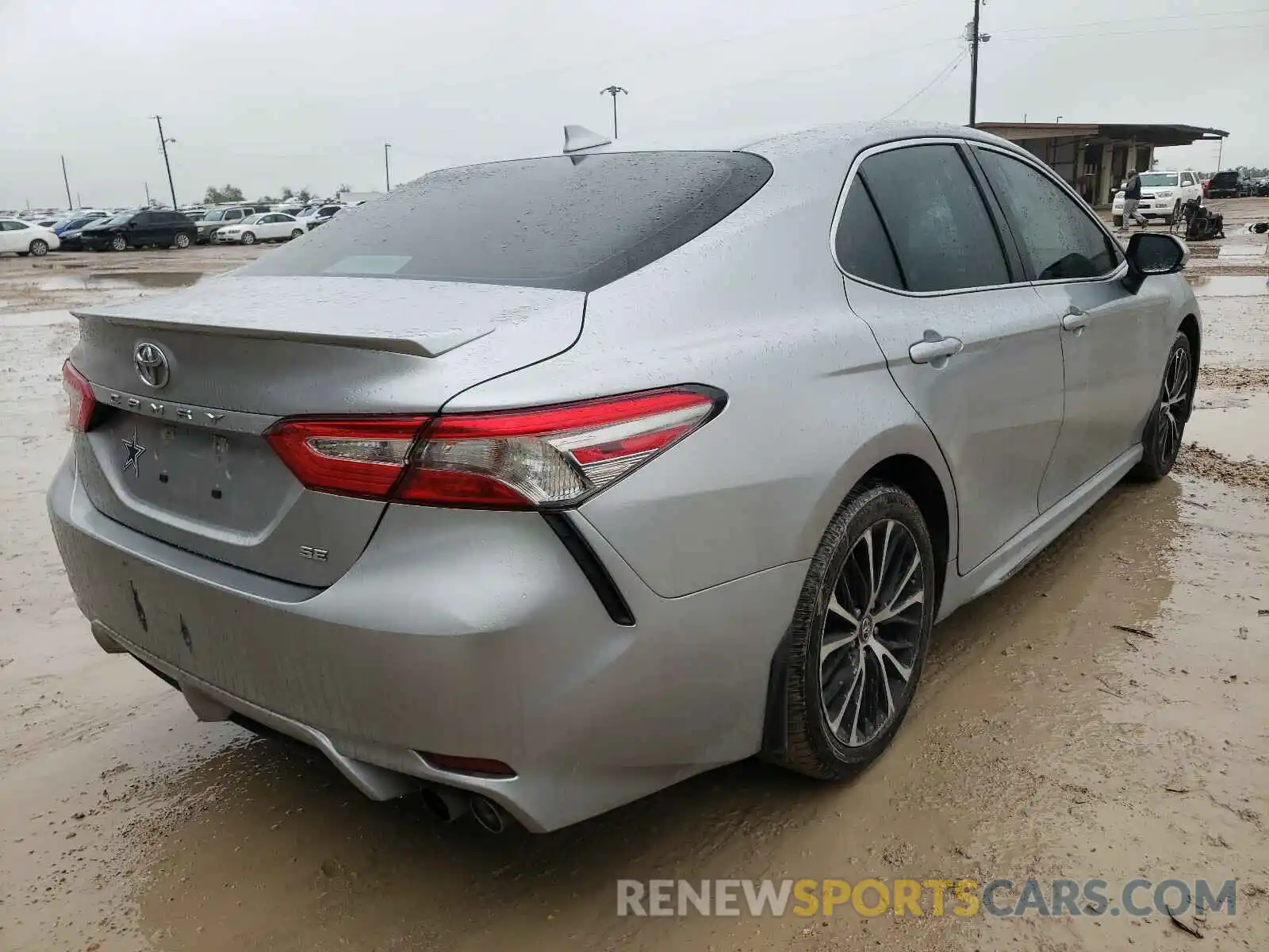 4 Photograph of a damaged car 4T1B11HK3KU803474 TOYOTA CAMRY 2019