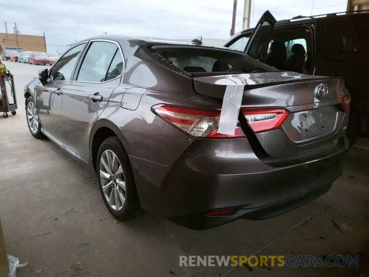 3 Photograph of a damaged car 4T1B11HK3KU804298 TOYOTA CAMRY 2019