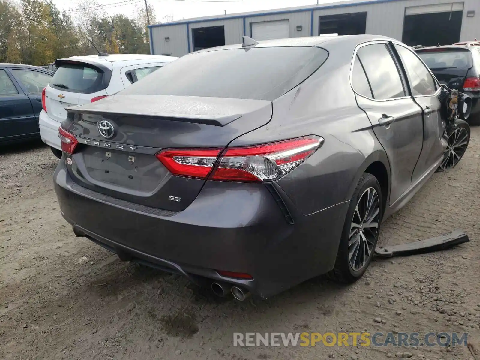 4 Фотография поврежденного автомобиля 4T1B11HK3KU807461 TOYOTA CAMRY 2019