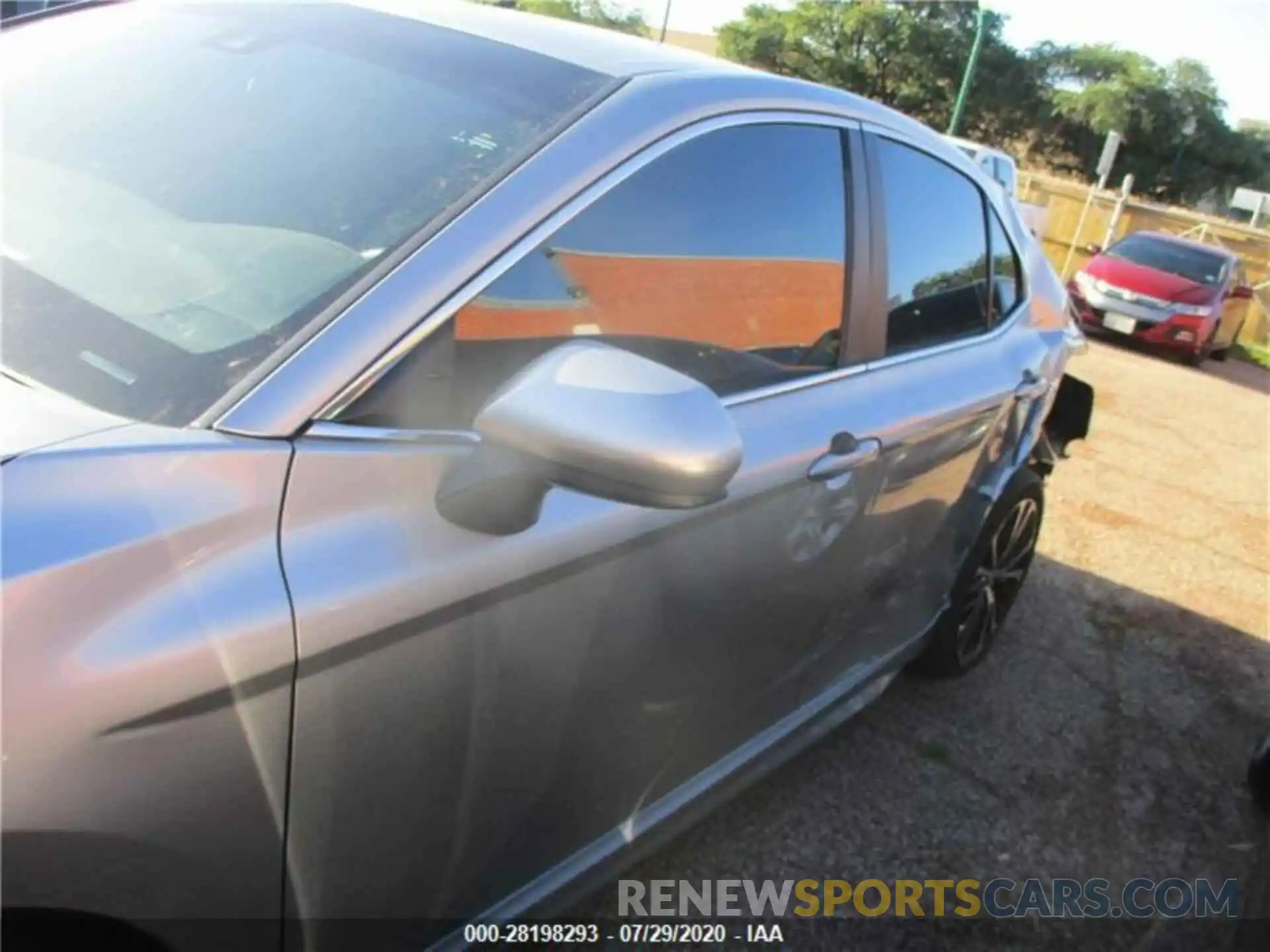 3 Photograph of a damaged car 4T1B11HK3KU807508 TOYOTA CAMRY 2019