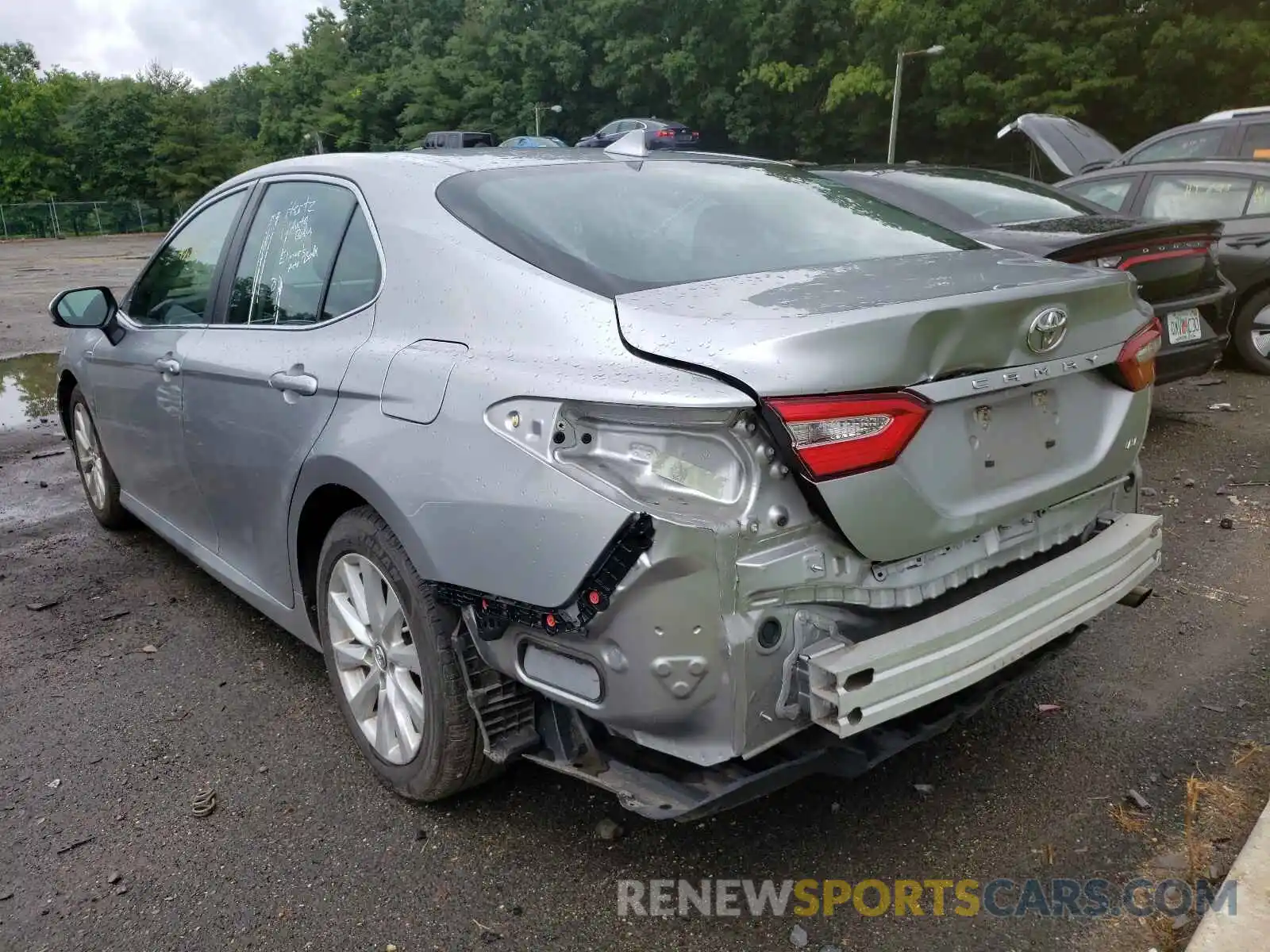 3 Photograph of a damaged car 4T1B11HK3KU807606 TOYOTA CAMRY 2019