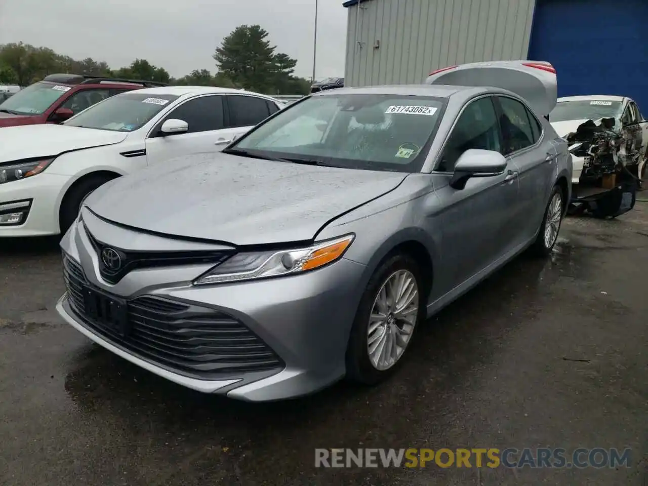 2 Photograph of a damaged car 4T1B11HK3KU811008 TOYOTA CAMRY 2019