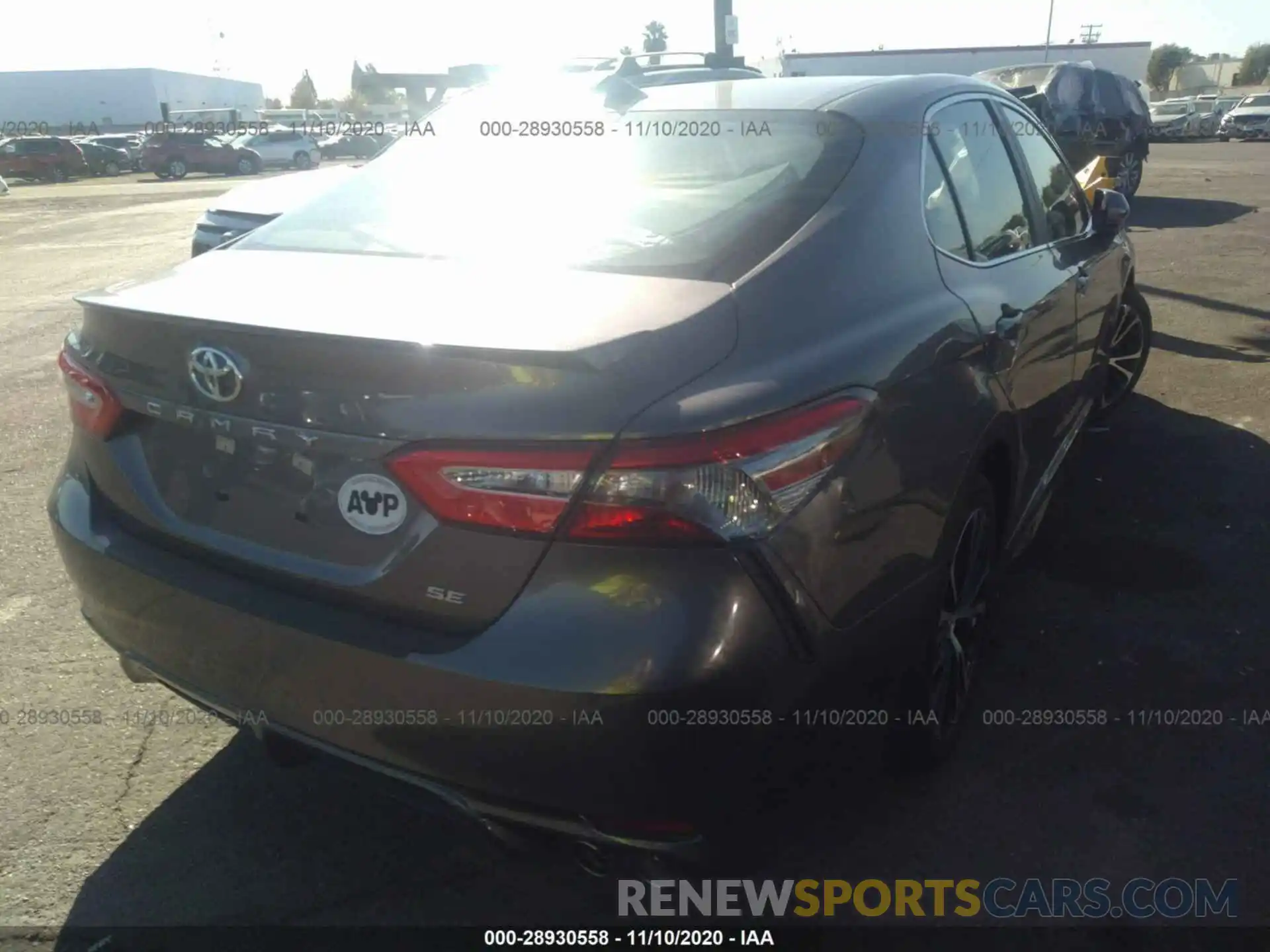 4 Photograph of a damaged car 4T1B11HK3KU812238 TOYOTA CAMRY 2019