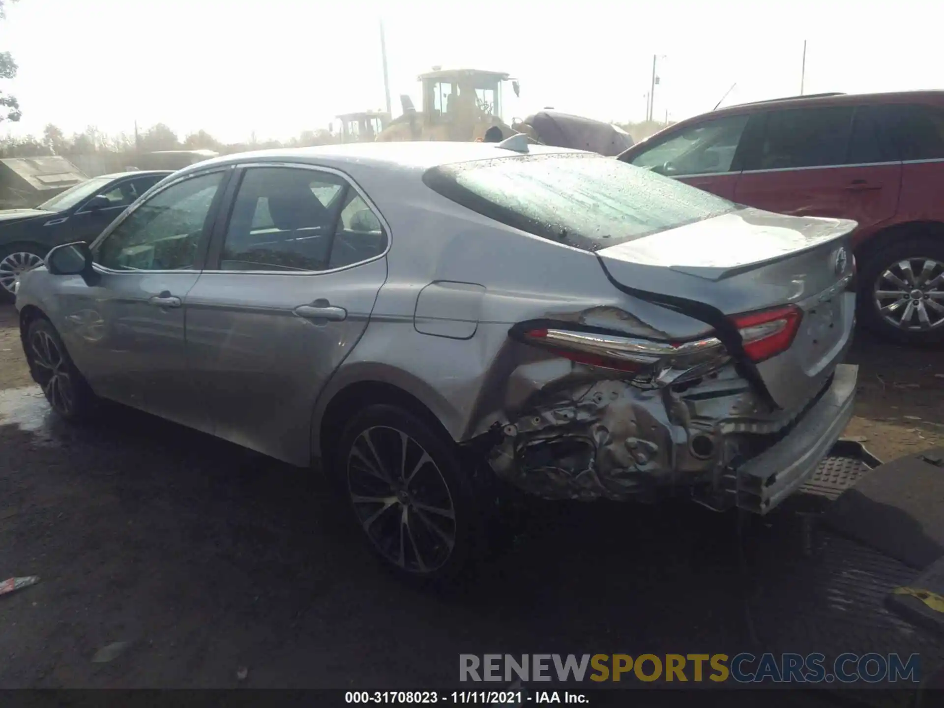 3 Photograph of a damaged car 4T1B11HK3KU813227 TOYOTA CAMRY 2019